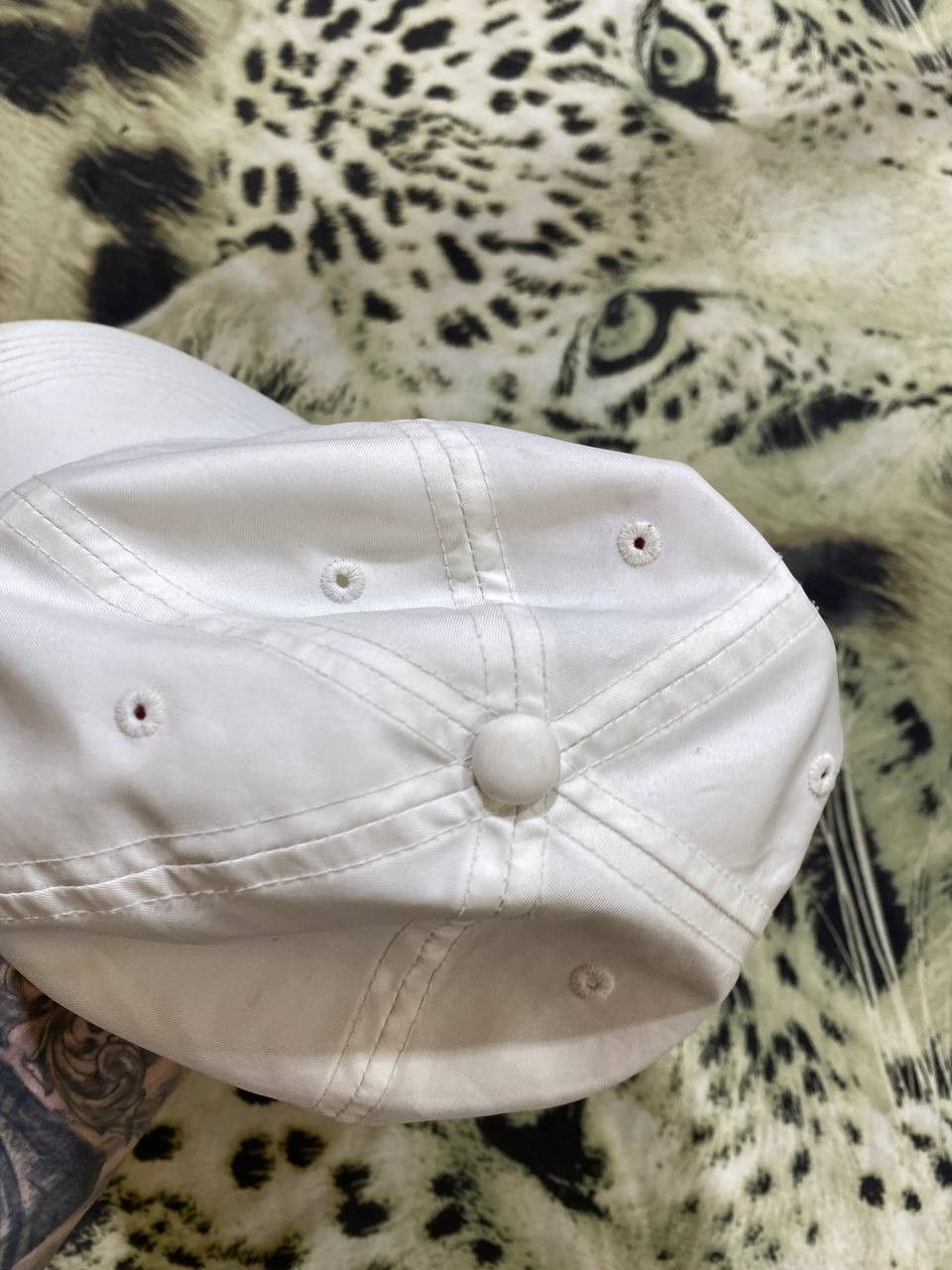 Nike white Hats Vintage metal logo Cap Nike Y2K streetwear Size ONE SIZE - 11 Thumbnail