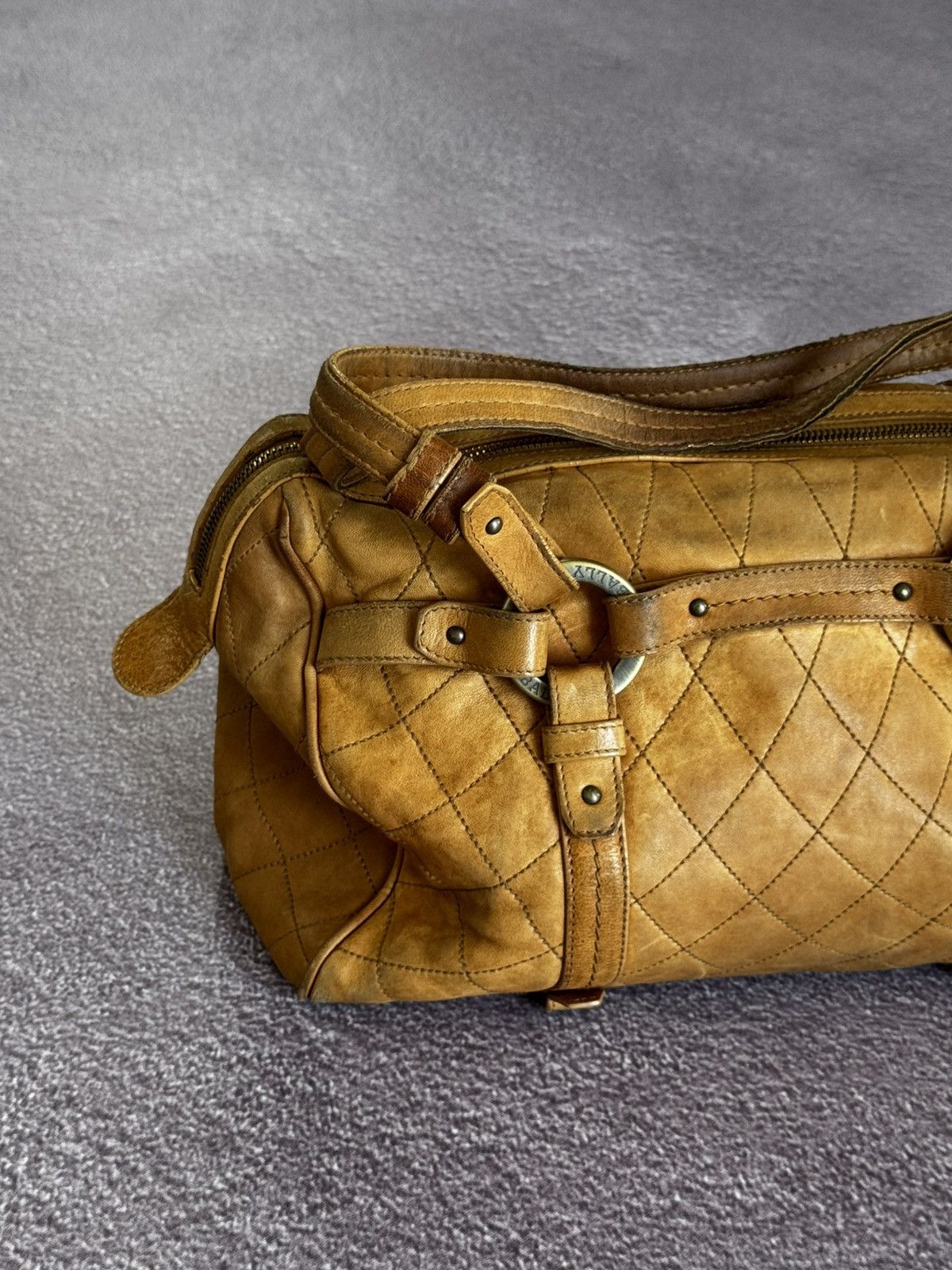 Bally Bally Leather Faded Luxury Designer Y2K Handle Bag Size ONE SIZE - 3 Thumbnail