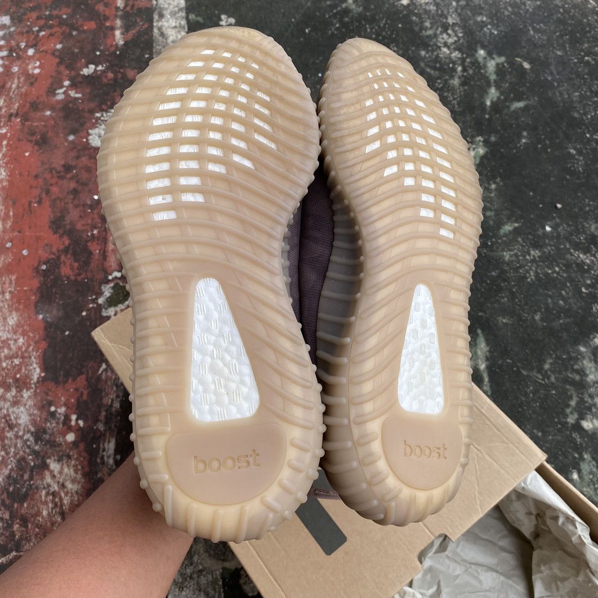 Adidas × Kanye West Adidas yeezy boost 350 v2 kanye west mono mist Size US 10 / EU 43 - 8 Thumbnail
