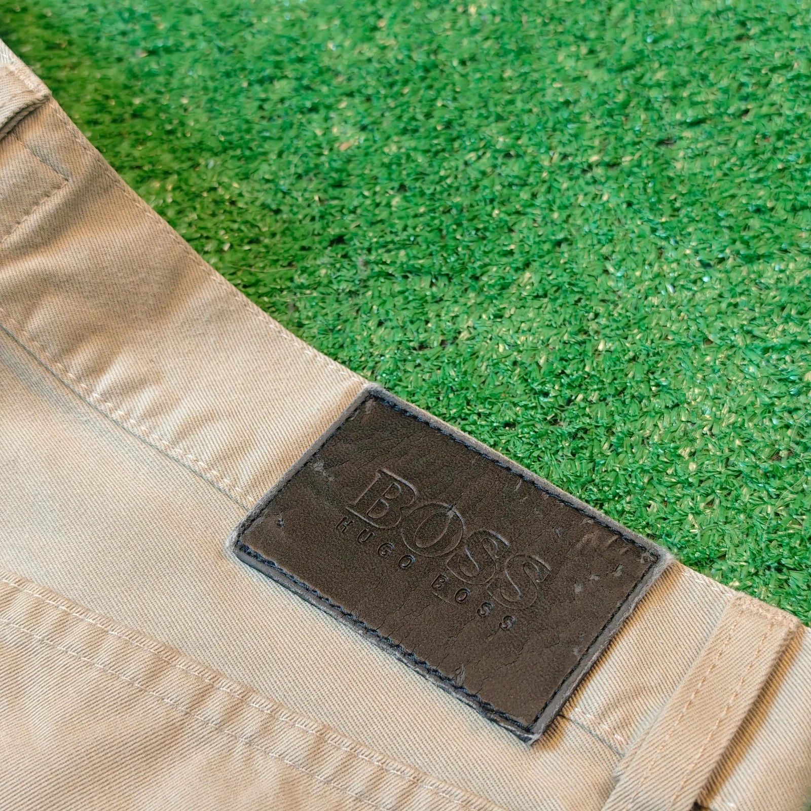 Hugo Boss Vintage Hugo Boss Pants Mens 36x34 Beige Straight Baggy Size US 36 / EU 52 - 9 Thumbnail