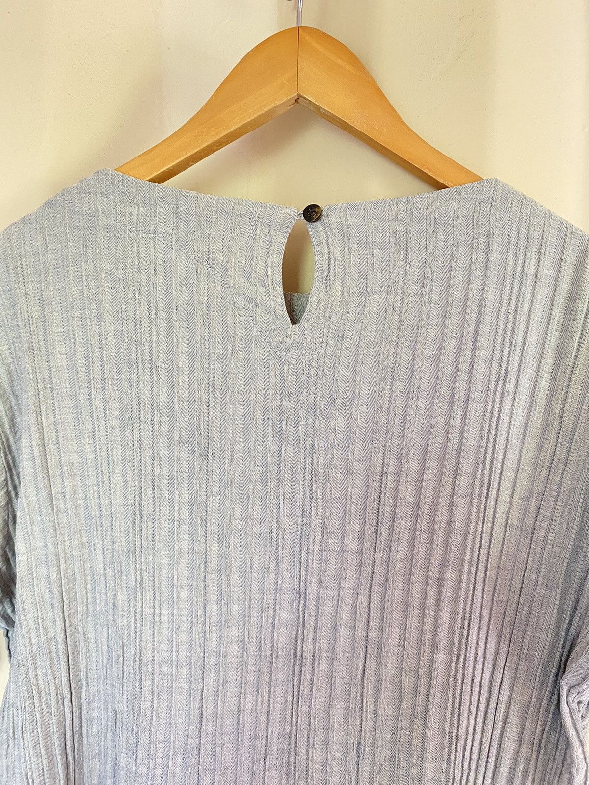 Issey Miyake Plantation Gray Pleated Blouse Size M / US 6-8 / IT 42-44 - 9 Thumbnail