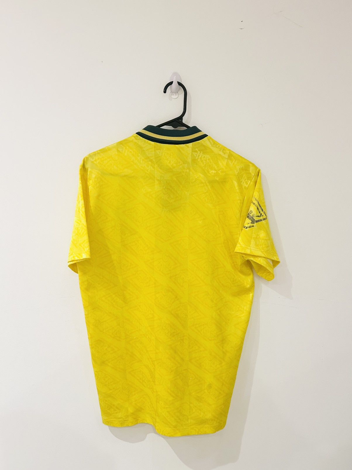 Umbro Brazil 1992 home jersey Size US S / EU 44-46 / 1 - 2 Thumbnail