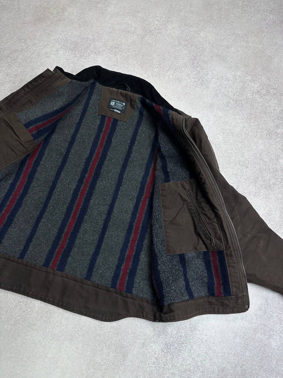Carhartt Vintage Carhartt Detroit Y2K Heavy Jacket L Size US L / EU 52-54 / 3 - 8 Thumbnail