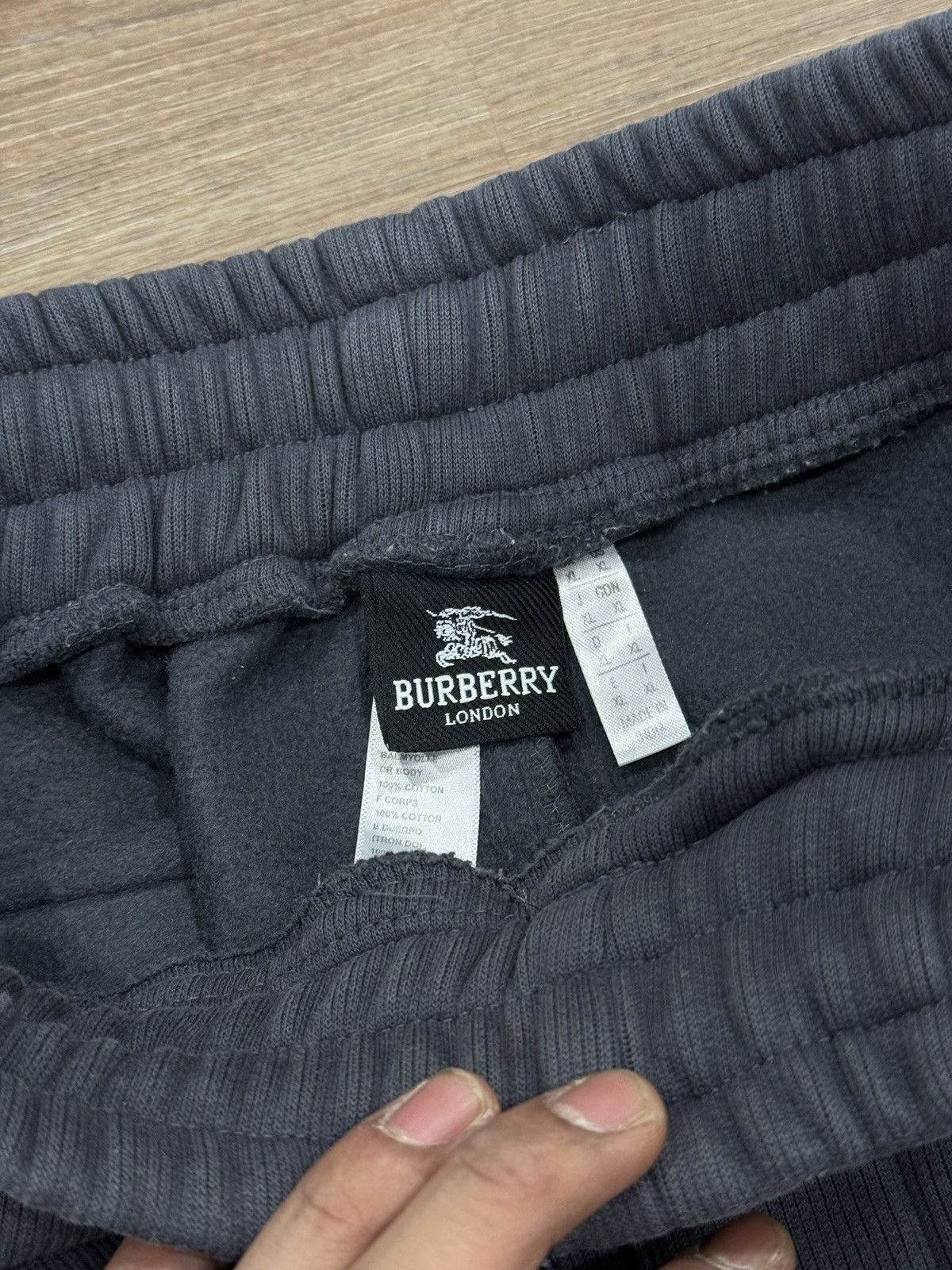 Burberry Burberry London Ribbed Sweatpants Charcoal – Gold Embroidery Size US 34 / EU 50 - 8 Thumbnail