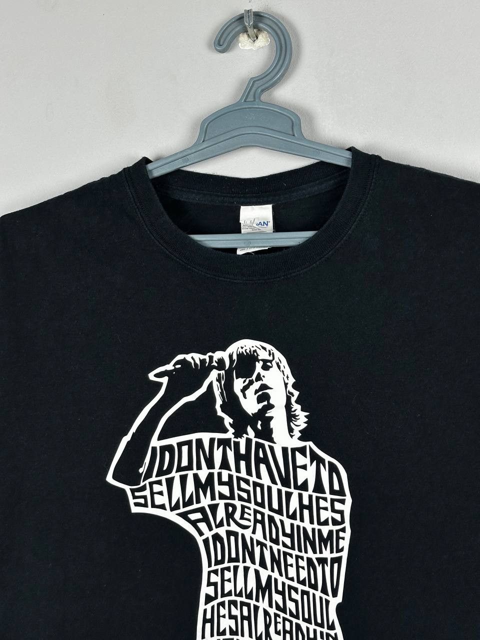 Band Tees Vintage Oasis Band Definitely Maybe Brit rock T Shirt Rare Size US XXL / EU 58 / 5 - 1 Thumbnail