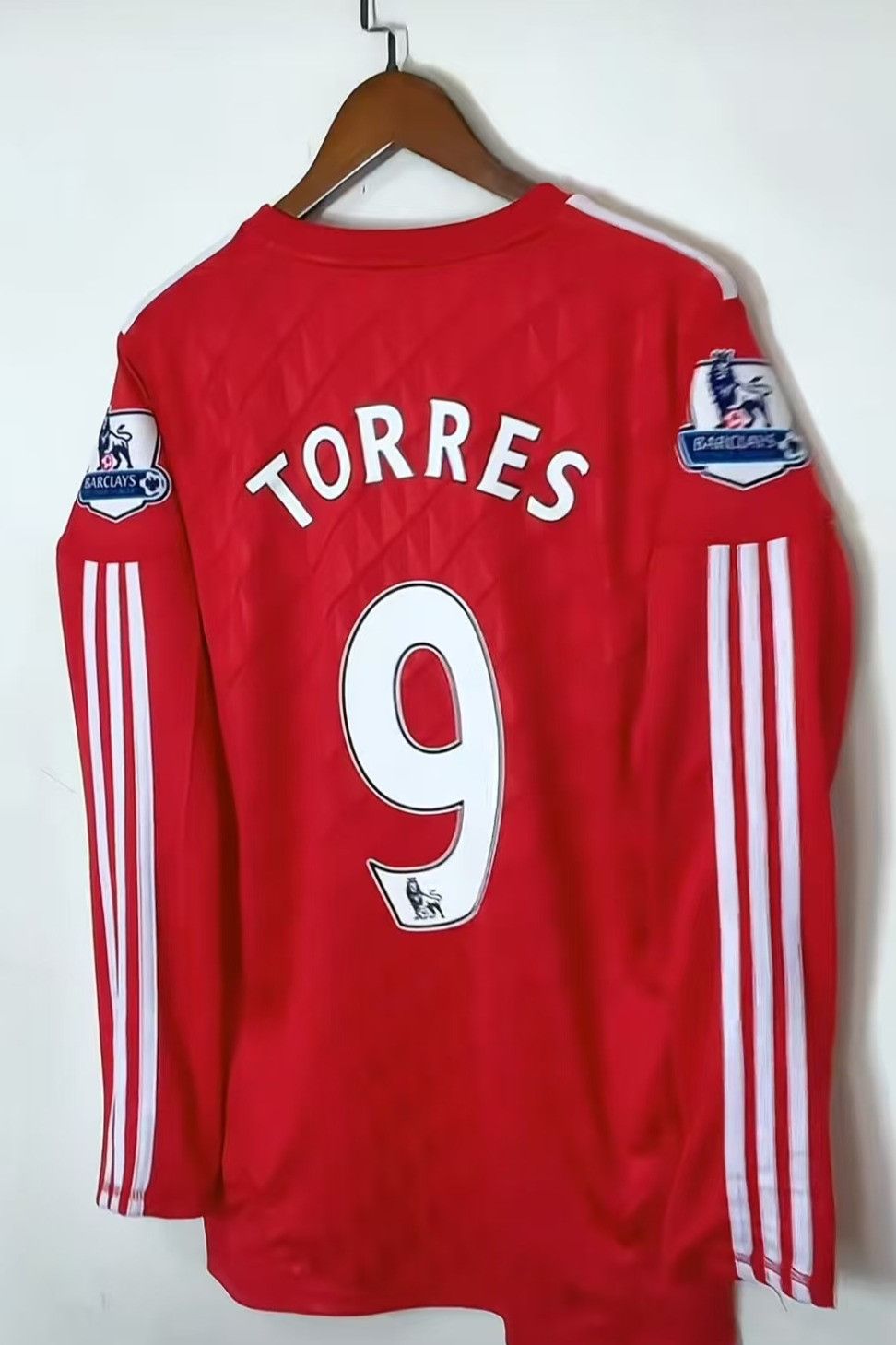 Other 2011 2012 Liverpool #9 Torres Jersey L Size US L / EU 52-54 / 3 - 1 Thumbnail