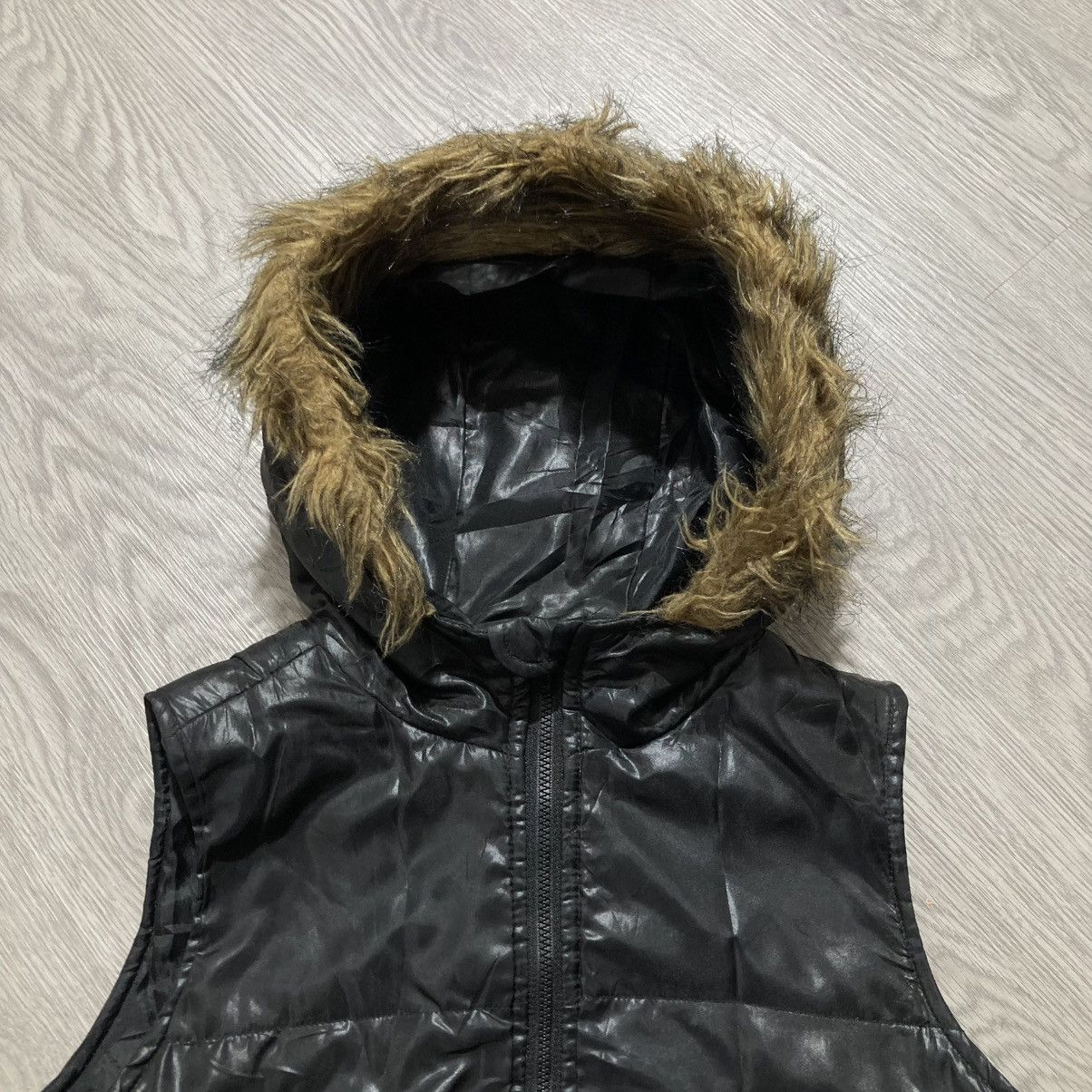 If Six Was Nine 2000s Japanese Brand Puffer Fur Vest Jacket Punk Gothic Lgb Size US XS / EU 42 / 0 - 5 Thumbnail
