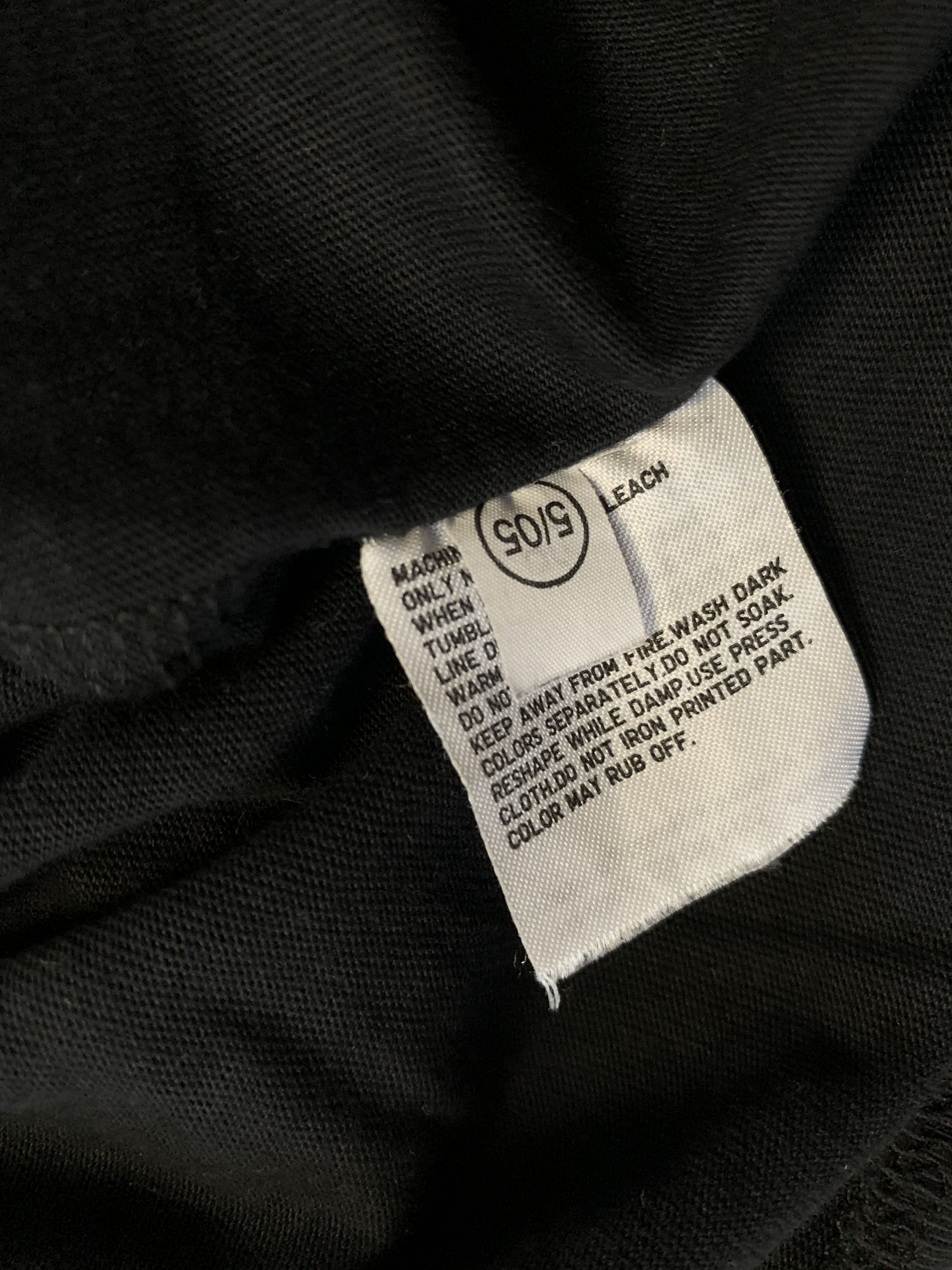 Uniqlo UNIQLO B-Komachi Tee Shirt ⊛ BLACK/PURPLE/PINK/BLUE ⊛ GtyUsd Size US M / EU 48-50 / 2 - 12 Thumbnail