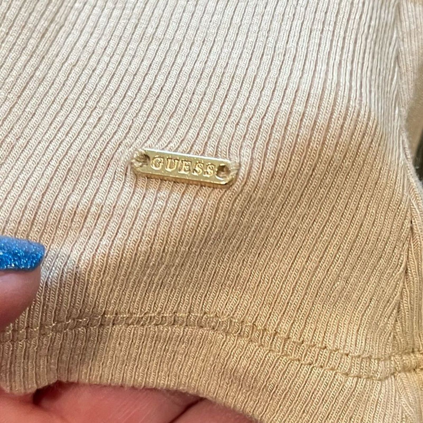 Guess NWOT Guess Light Beige Button Blouse Ribbed Knit Sz L Size L / US 10 / IT 46 - 4 Thumbnail