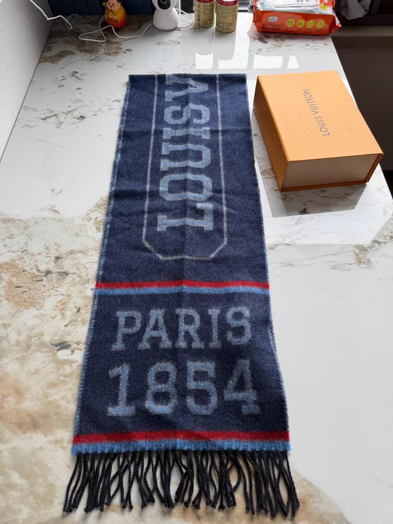 Louis Vuitton Louis Vuitton Cashmere scarf Size ONE SIZE - 1 Thumbnail
