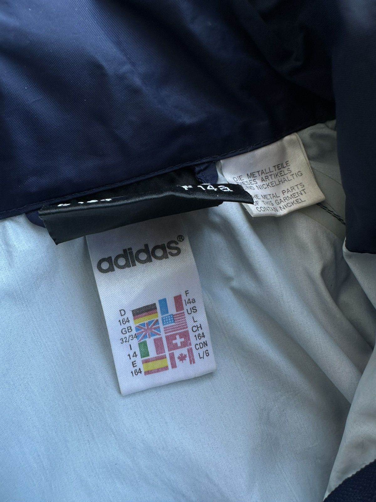 Adidas Vintage Adidas Nylon 90s Big Logo Jacket Size US S / EU 44-46 / 1 - 5 Thumbnail