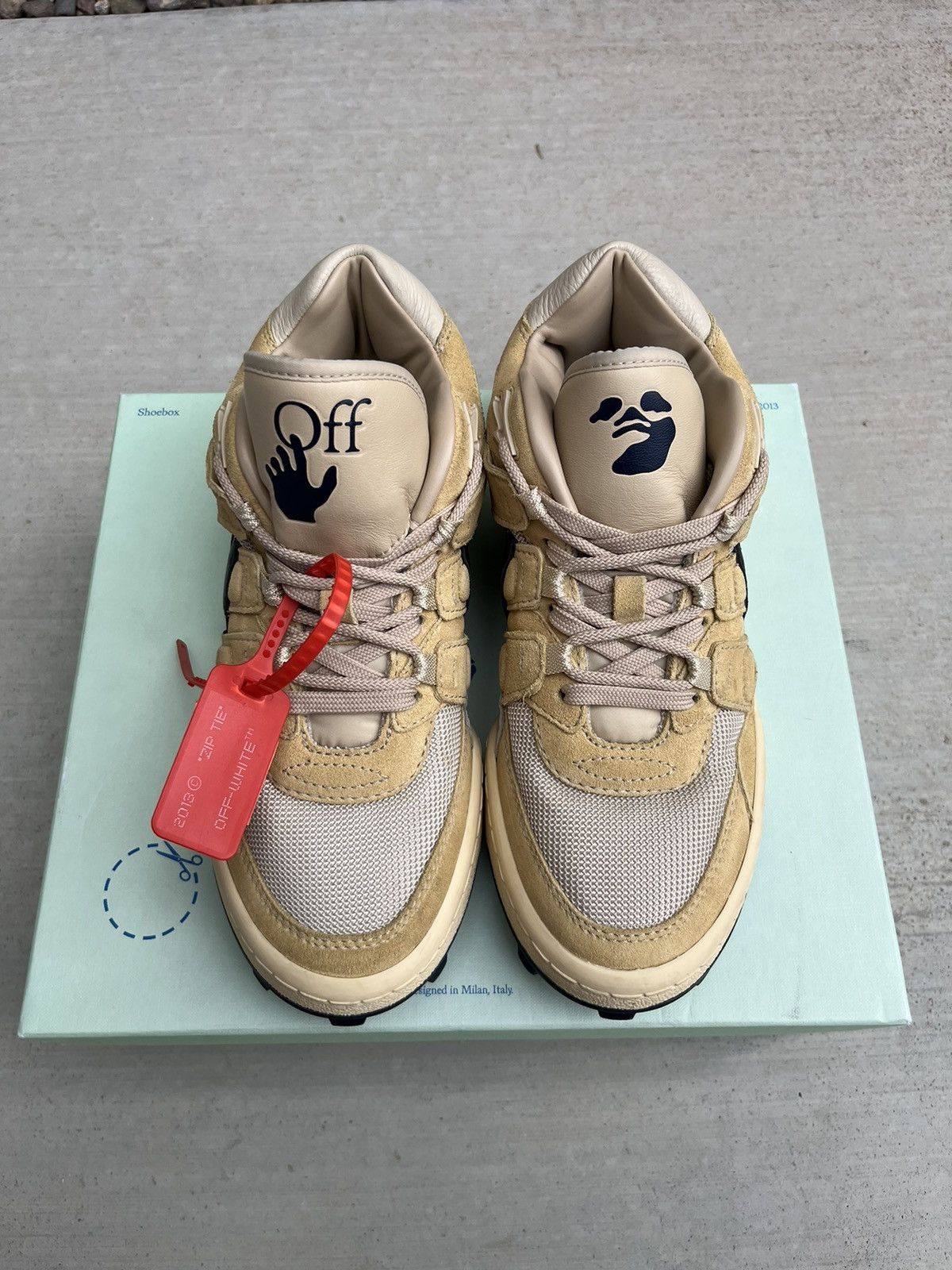 Off-White Off-White Mountain Cleat ‘Beige’ Size US 7.5 / EU 40-41 - 3 Thumbnail