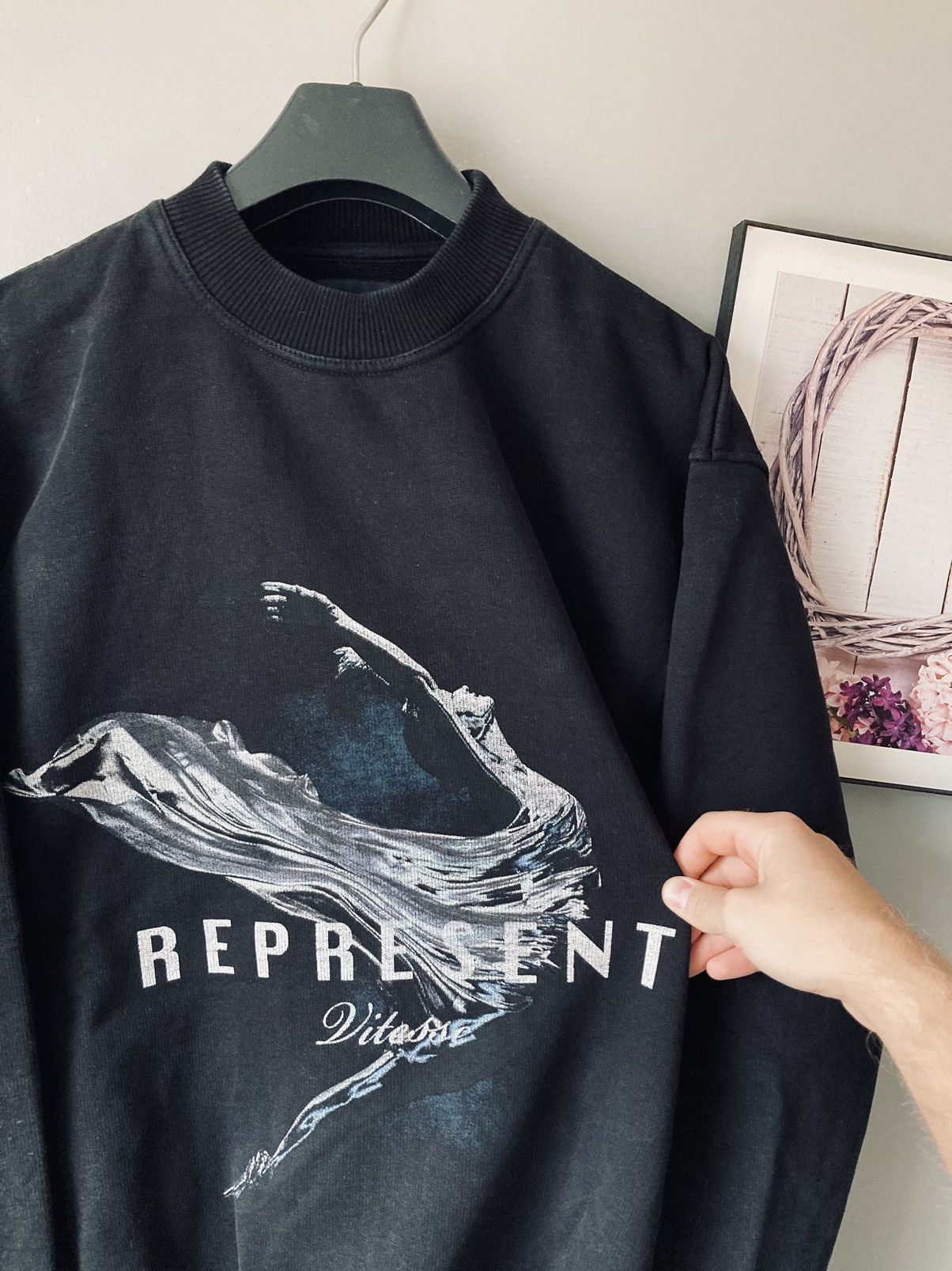 Represent Clo. Represent clo. Vitesse crewneck sweatshirt S / M boxy y2k Size US M / EU 48-50 / 2 - 5 Thumbnail