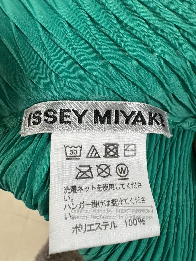 Issey Miyake Main Line Fish Scale Top