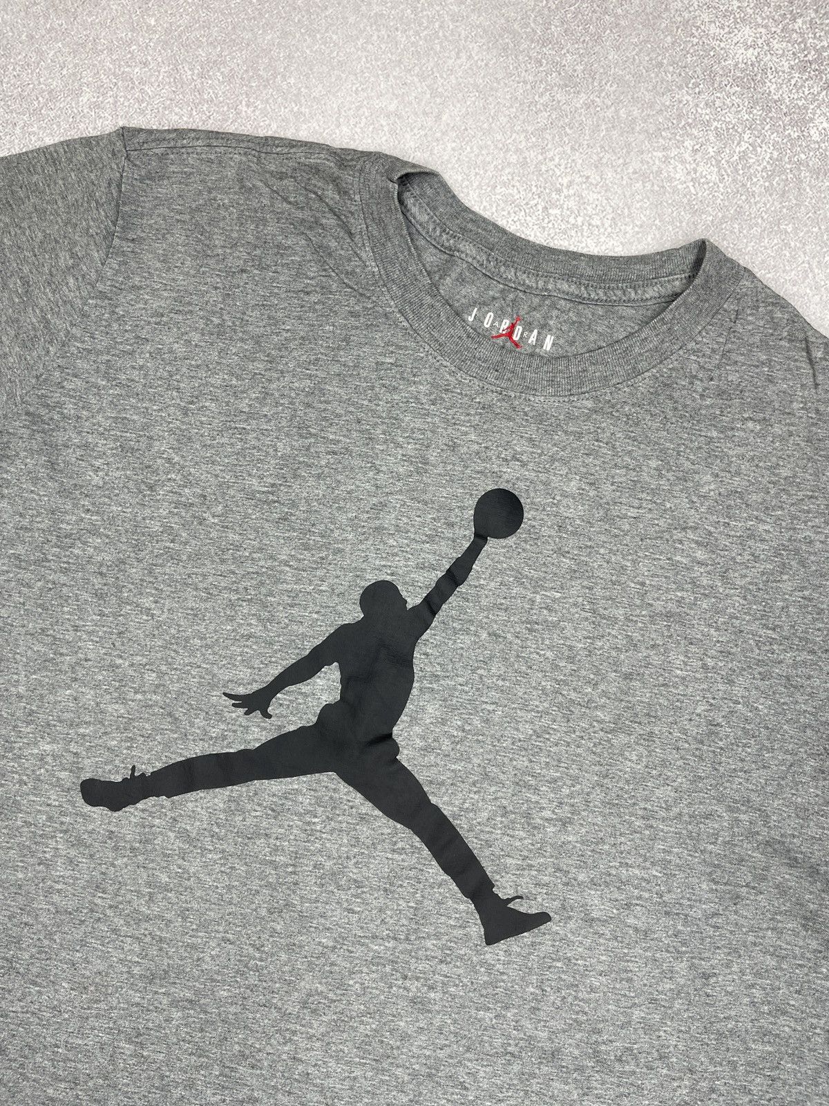 Jordan Brand Mens Jordan JumpMan T Shirt Grey Big Logo Nike Y2K TECH ACG Size US XL / EU 56 / 4 - 4 Thumbnail