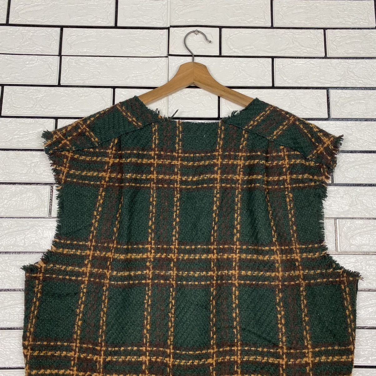 Japanese Brand Vintage Wool Vest Jacket Murua Tartan Design Issey Miyake Size US M / EU 48-50 / 2 - 11 Thumbnail