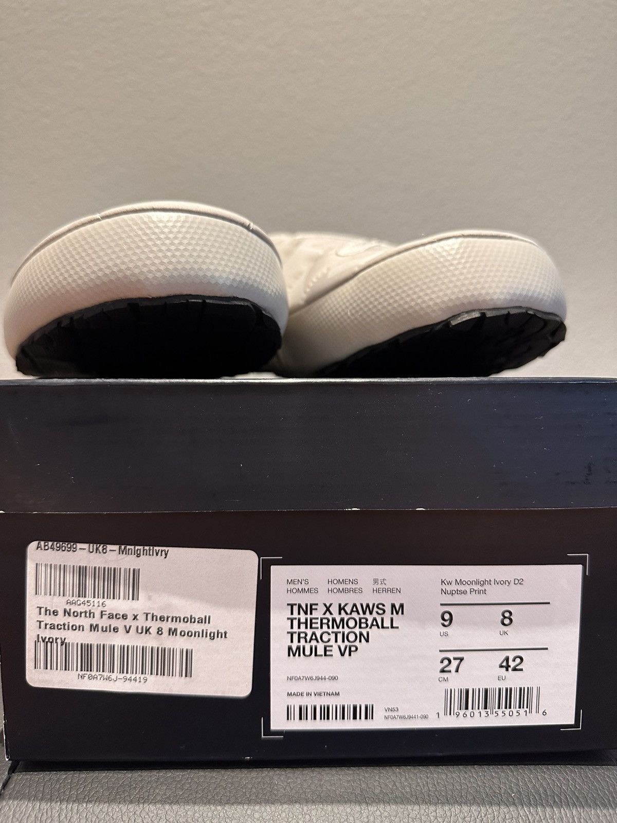 Kaws × The North Face KAWS x The North Face mule US 9 sneaker Size US 9 / EU 42 - 10 Thumbnail