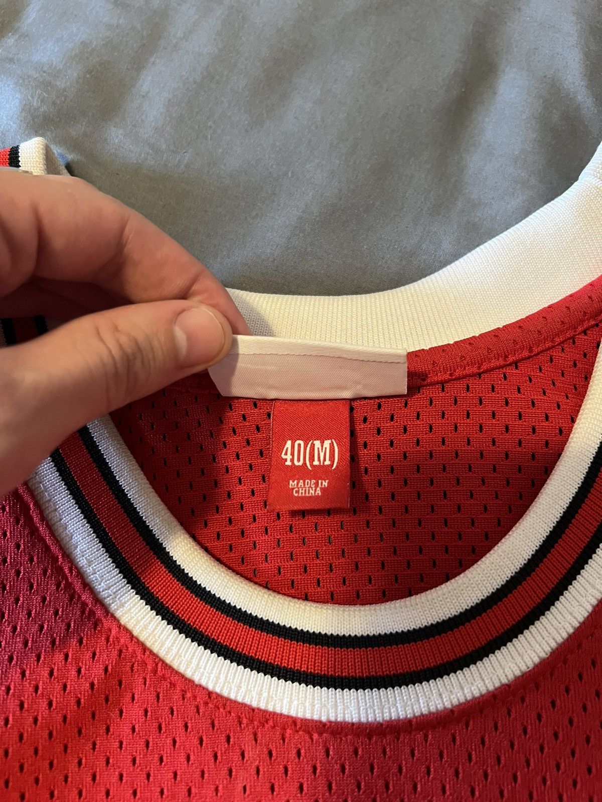 Mitchell & Ness × NBA Michael Jordan authentic rookie jersey Size US M / EU 48-50 / 2 - 7 Thumbnail