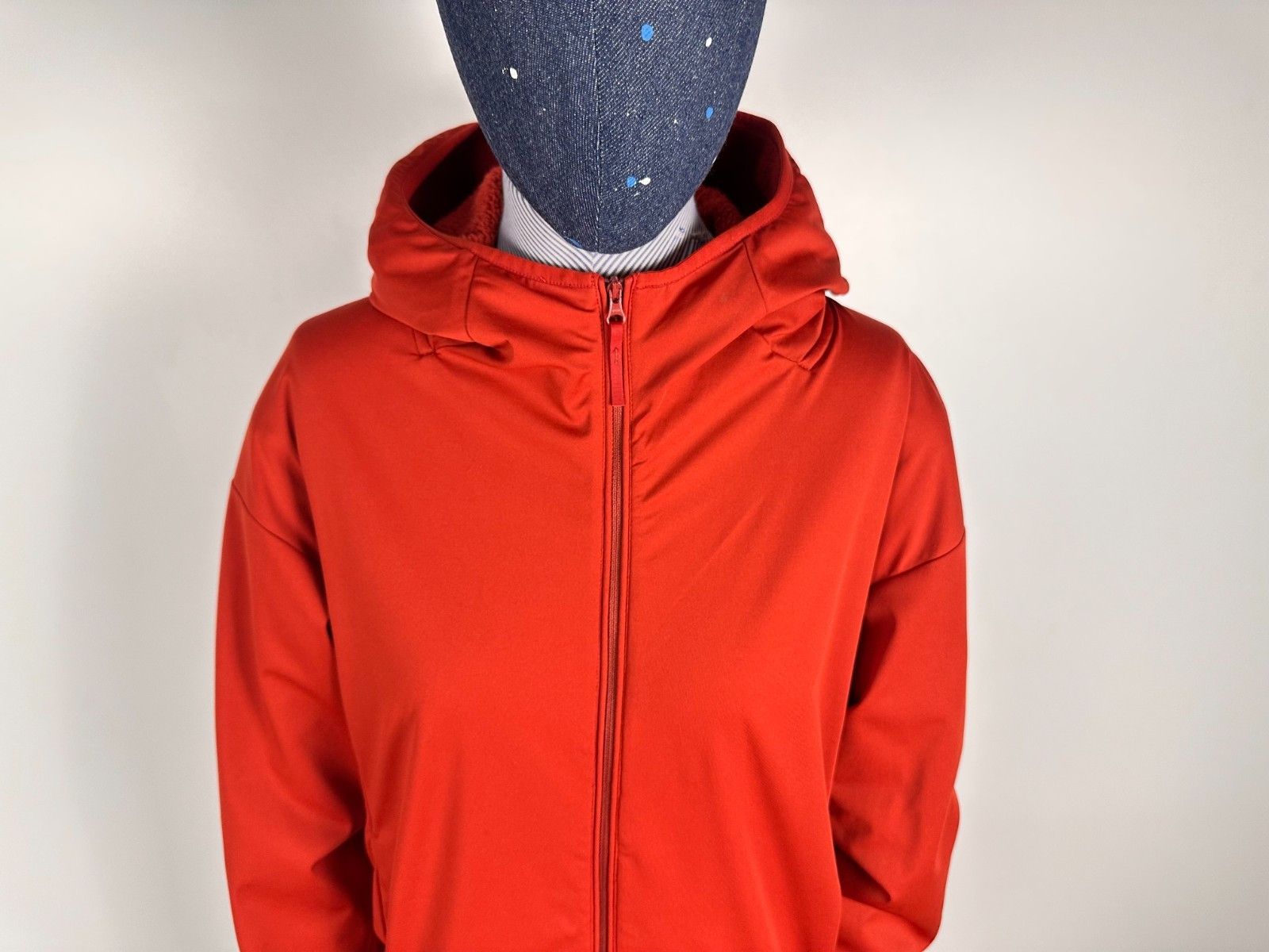 Uniqlo Uniqlo Womens Warm Jacket Hooded Red Size XS Size XS / US 0-2 / IT 36-38 - 2 Thumbnail