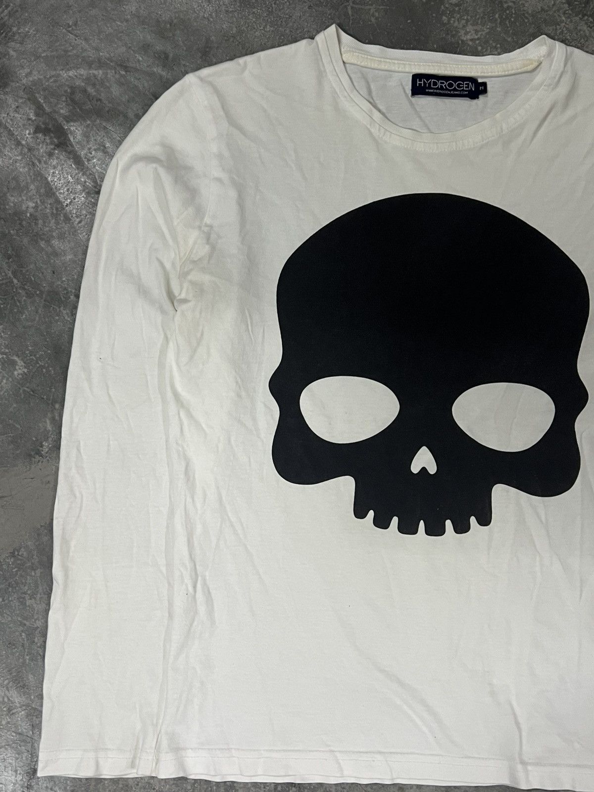 Japanese Brand Hydrogen skull long sleeve Size US M / EU 48-50 / 2 - 4 Thumbnail