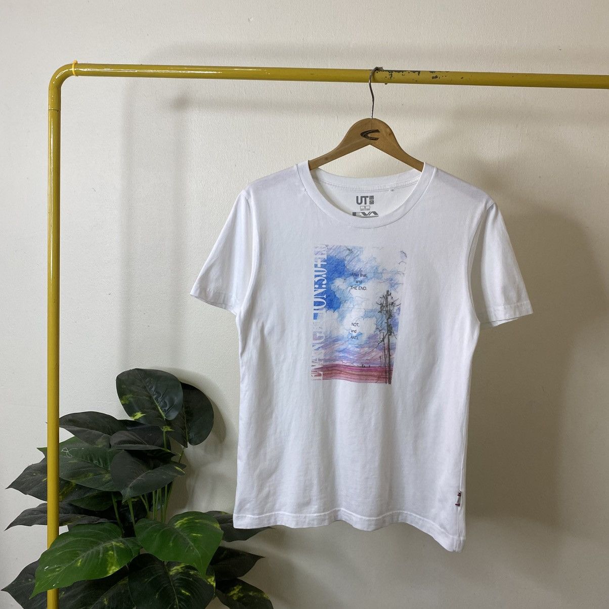 Uniqlo Neon Genesis Evangelion EVA 3.0 + 1.0 Anime Manga Series Tee Size US S / EU 44-46 / 1 - 1 Thumbnail