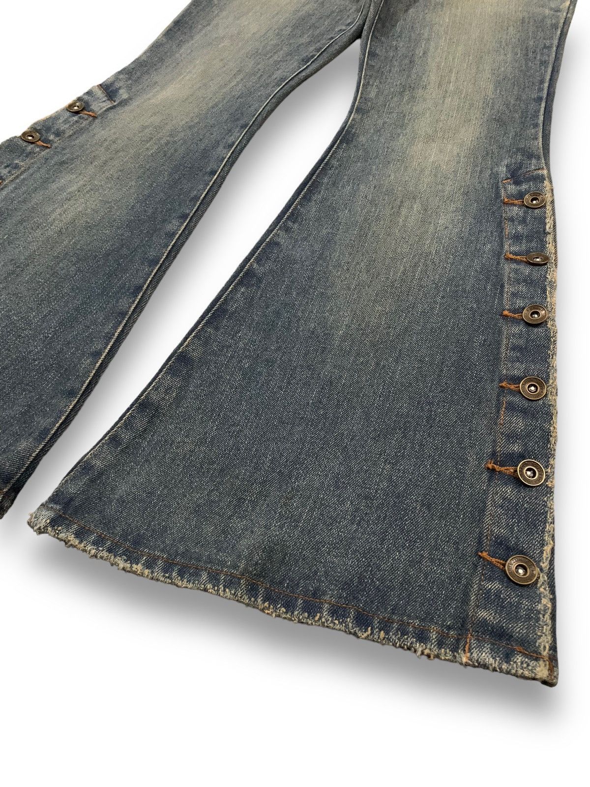 Le Grande Bleu (L.G.B.) Vintage Japanese Brand Mud Wash Flare Bell Bottom Jeans Size 27" / US 4 / IT 40 - 10 Thumbnail
