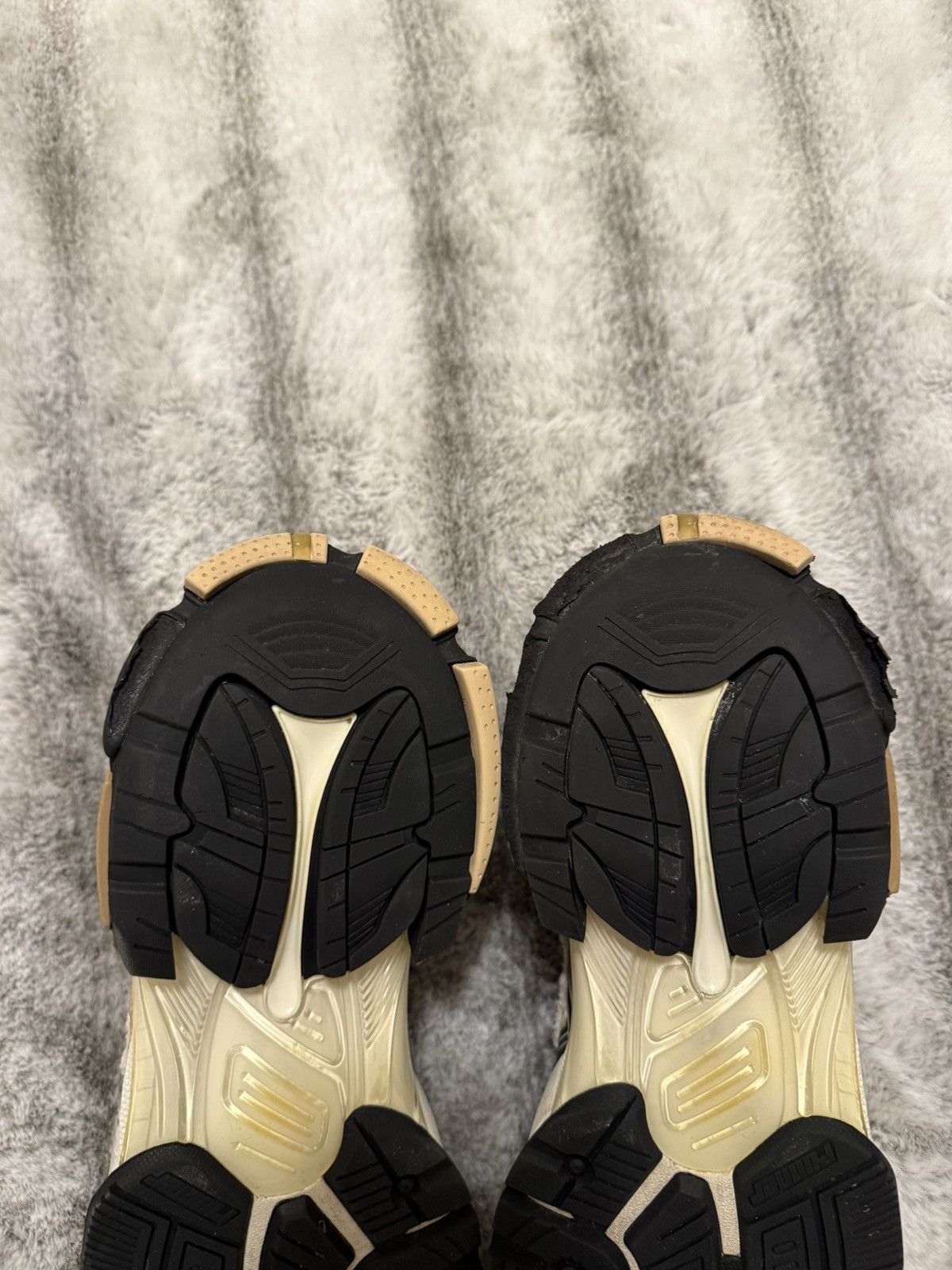Balenciaga Balenciaga Runner Sneaker Cream/Brown Size US 11 / EU 44 - 7 Thumbnail