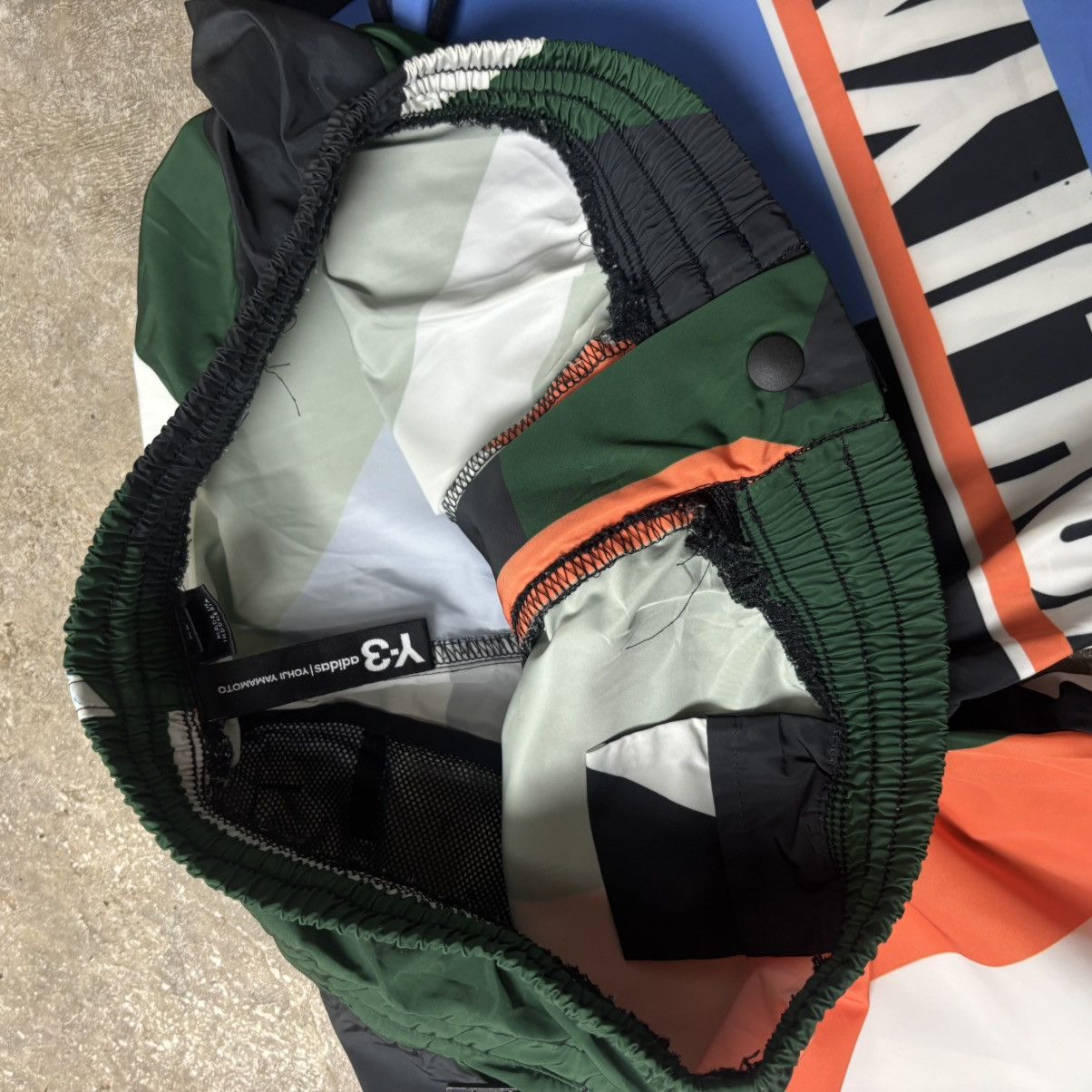 Y-3 × Yohji Yamamoto Y-3 YOHJI YAMAMOTO SHORTS Size US 30 / EU 46 - 5 Thumbnail