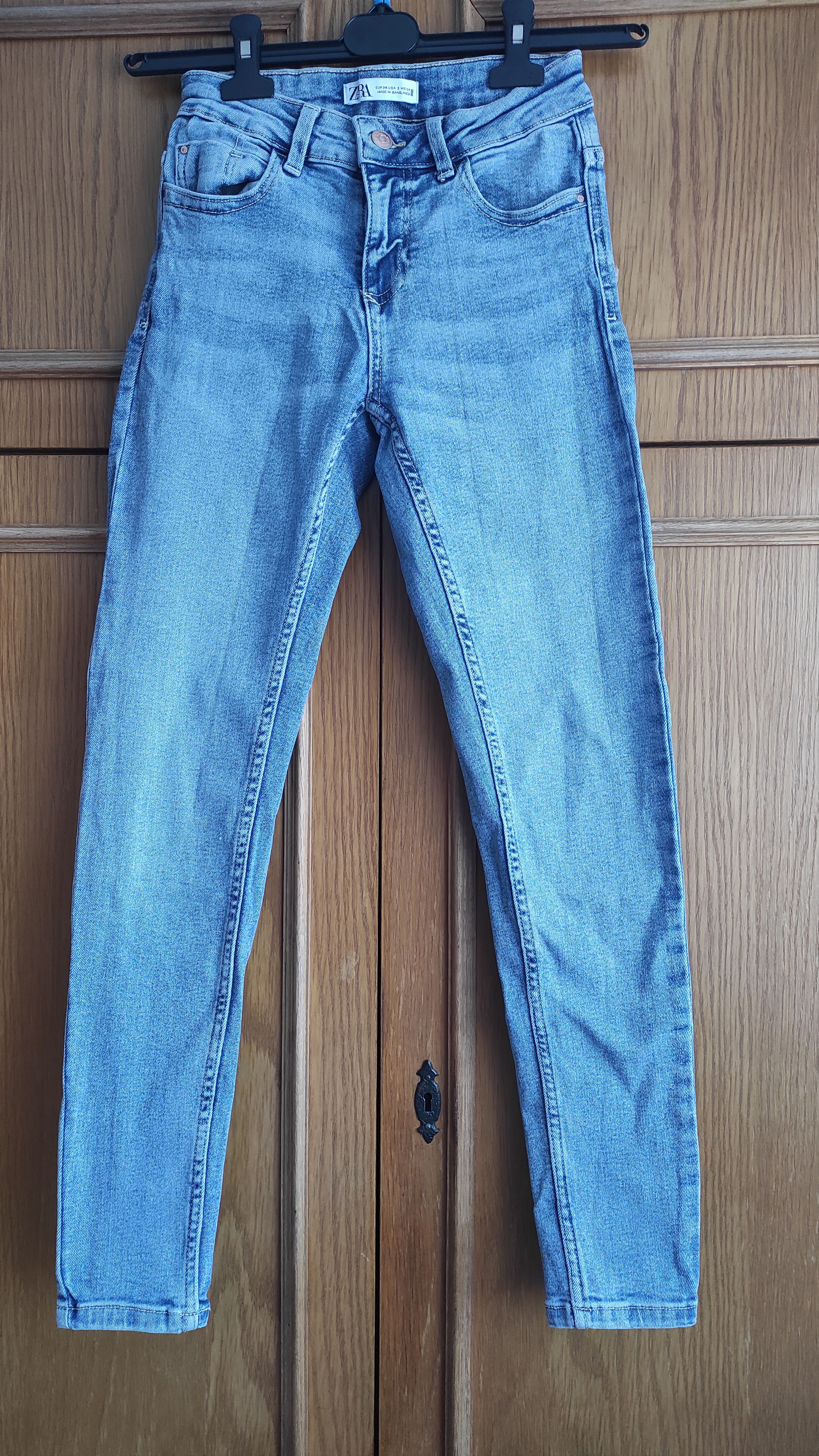 Zara Zara jeans size 2 blue jeans very good condition Size 26" / US 2 / IT 38 - 1 Thumbnail