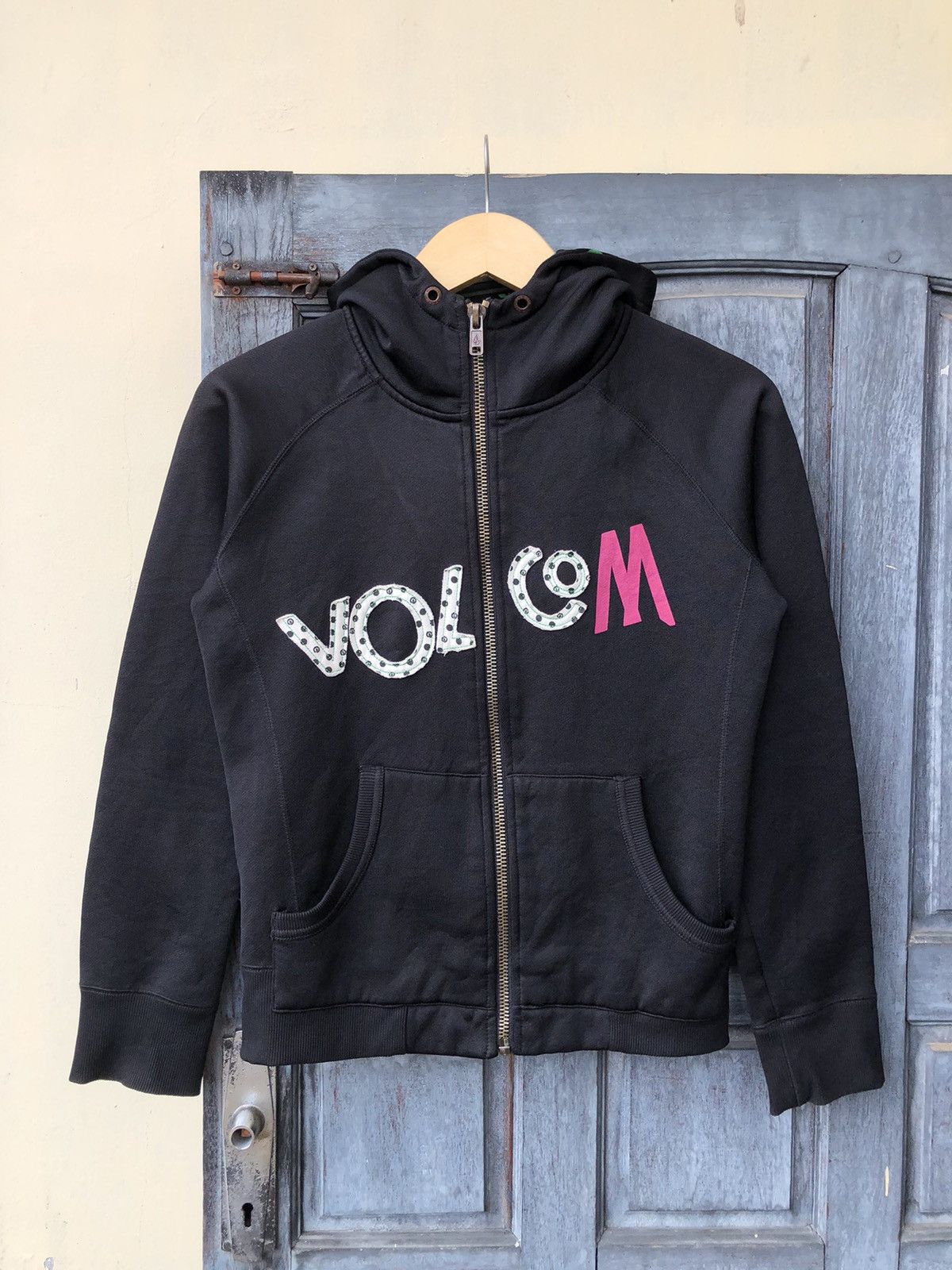 Volcom Vintage Volcom Hoodie Patchwork Logo V Line Science OSFA Size ONE SIZE - 1 Thumbnail
