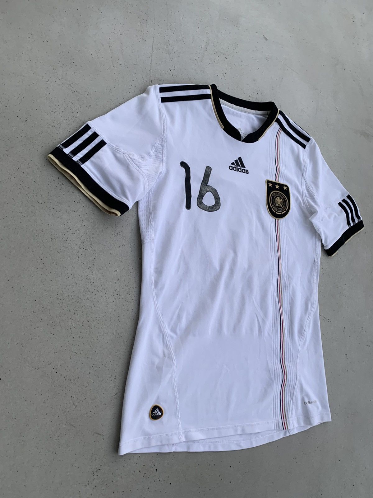 Adidas Adidas Germany Jersey Vintage Football Tee Size US S / EU 44-46 / 1 - 4 Thumbnail