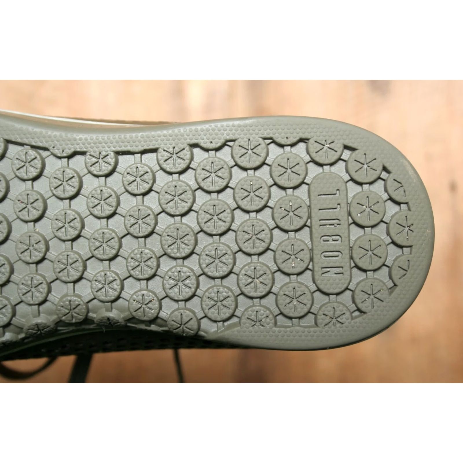 Vintage NOBULL Athletic Sneaker | Leather Upper | Perforated Olive Green | Unisex Adults | Men's 7.5 / Women's 9 | Green | Sneaker Size US 7 / IT 37 - 6 Thumbnail