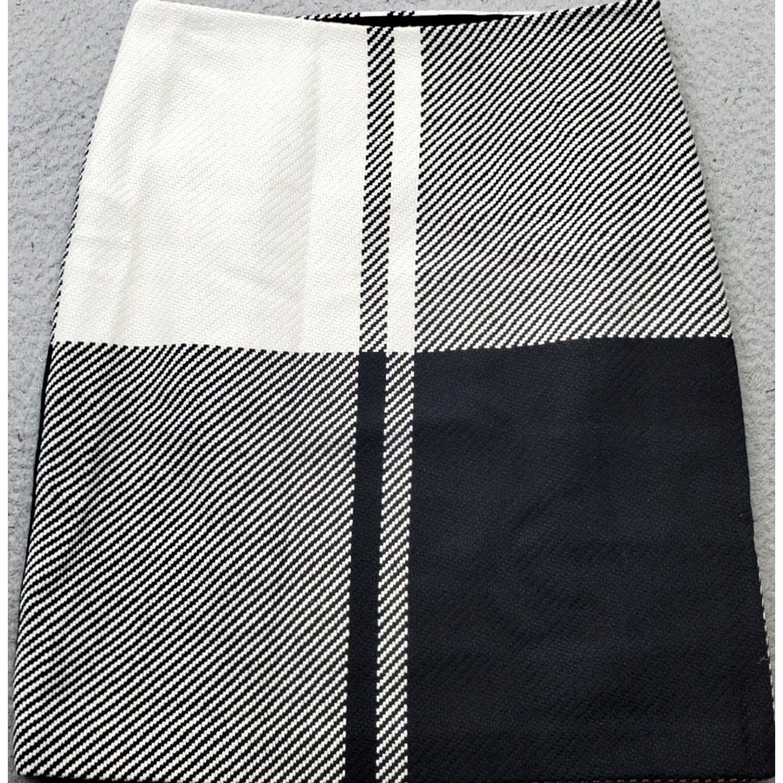Talbots Talbots Womens Size 6P Mini Skirt Multi Plaid Wool Blend Lined High Waist Side Zip Short Skirt Womens Size 28" / US 6 / IT 42 - 2 Thumbnail