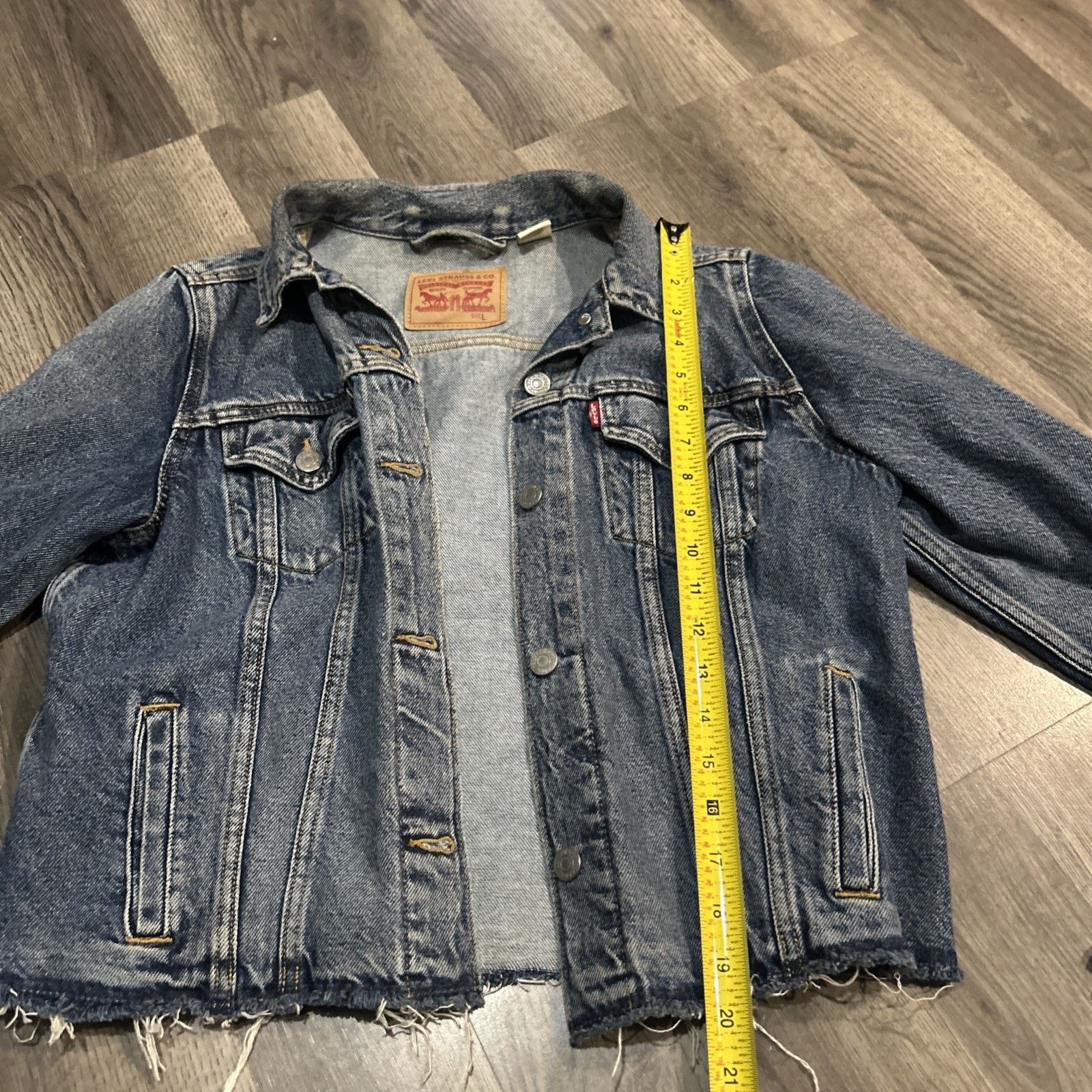 Levi's Levis Jean Jacket Women’s Large Raw Hem Lace Up Sleeves Size L / US 10 / IT 46 - 16 Thumbnail