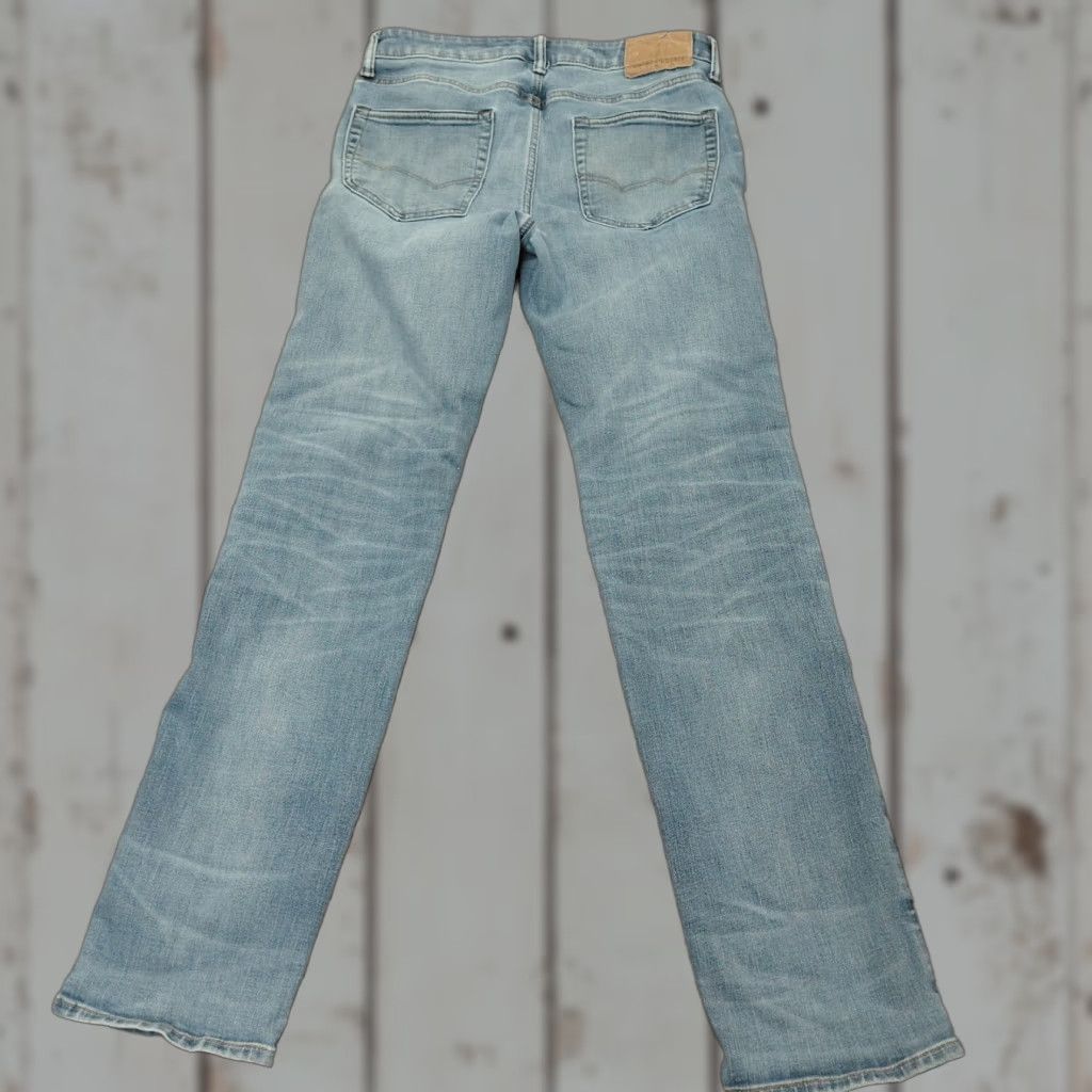 American Eagle Outfitters American Eagle Outfitters Jeans Men 30x34 Denim Distress AirFlex Temp Tech Indigo Waters Distressed 5-Pocket Baggy Regular Size US 30 / EU 46 - 1 Thumbnail