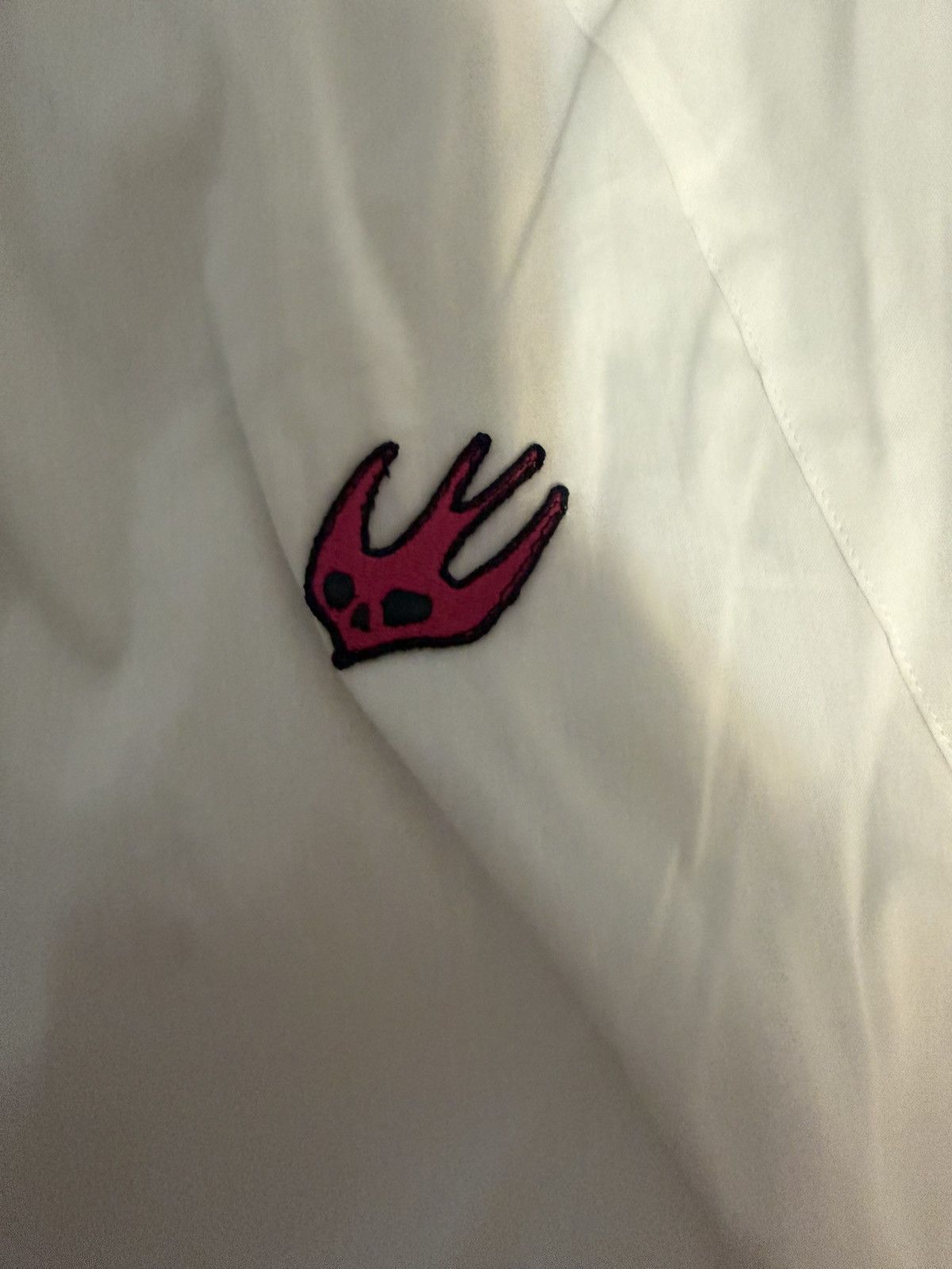 McQ Alexander McQueen Alexander McQueen McQ White Button Up Sparrow/Skull Logo Size US M / EU 48-50 / 2 - 3 Thumbnail