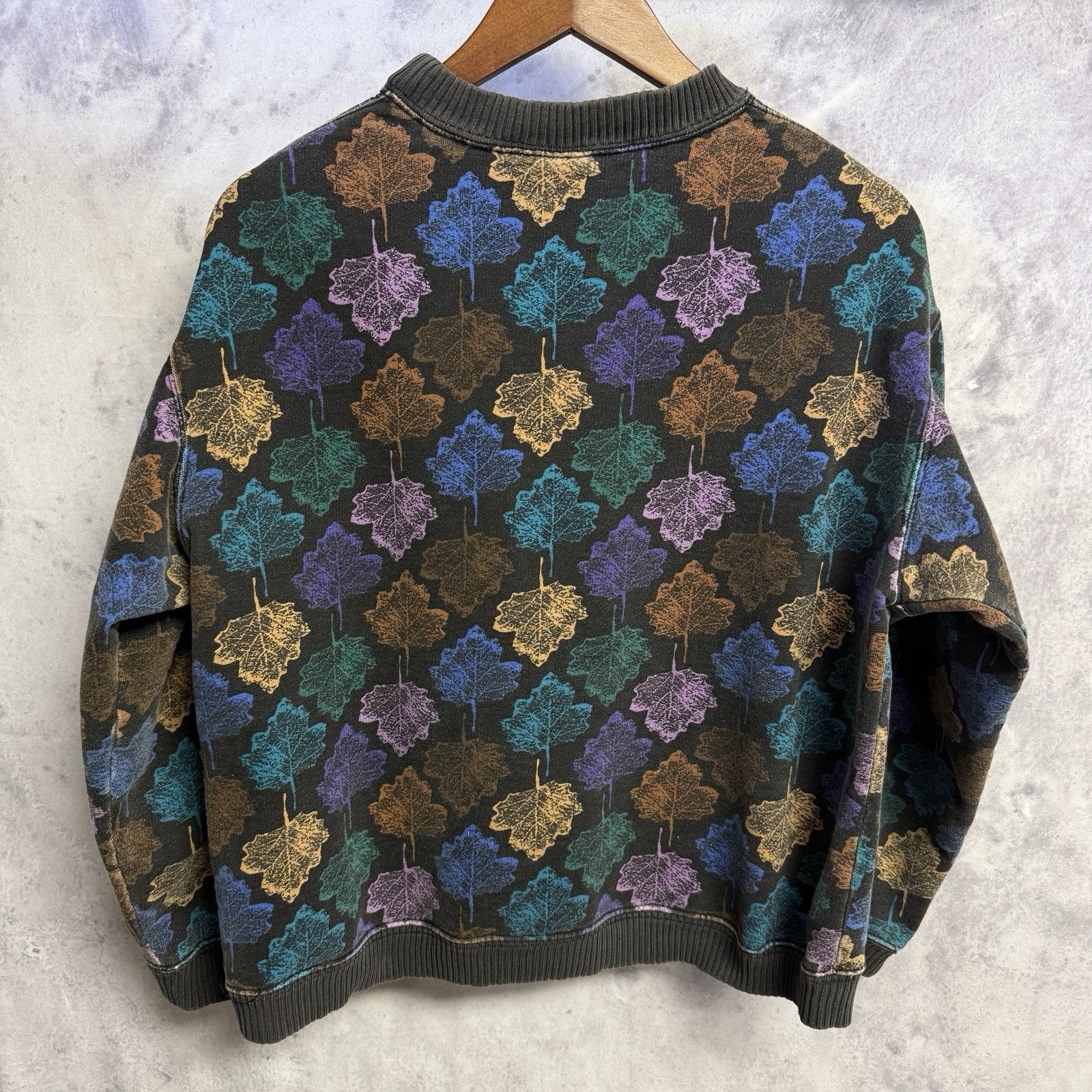 The North Face Vintage 80s The North Face Womens Leaf Print Sweatshirt Size M / US 6-8 / IT 42-44 - 2 Thumbnail
