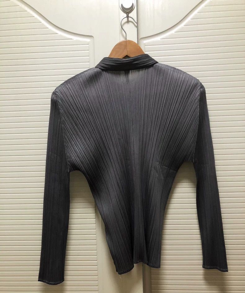 issey miyake size:4 Grey shirt