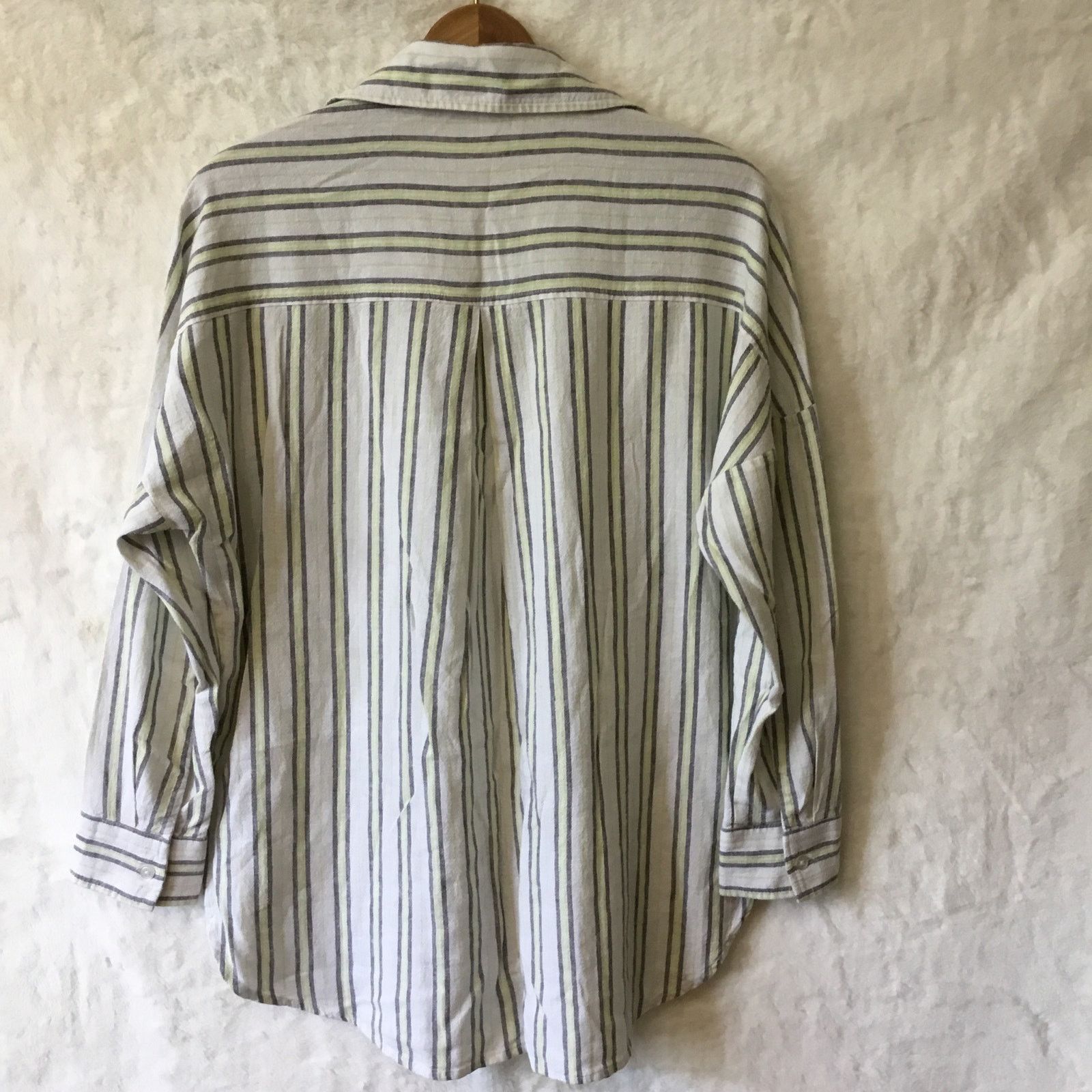 Loft Loft White w/Green Strip Tie Front Shirt Size S / US 4 / IT 40 - 13 Thumbnail
