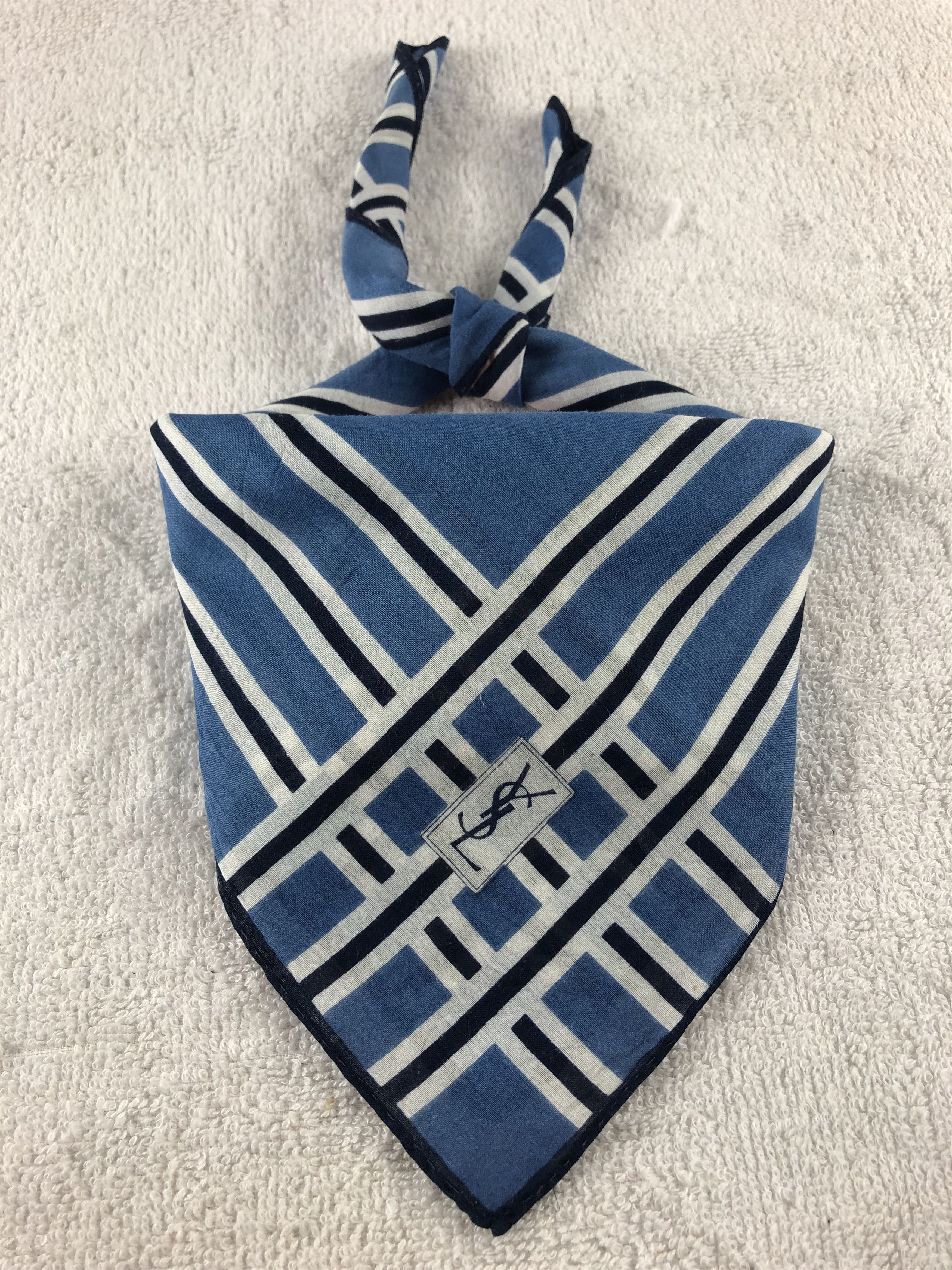 Yves Saint Laurent Yves Saint Laurent Handkerchief / Bandana / Neckerchief Size ONE SIZE - 2 Thumbnail
