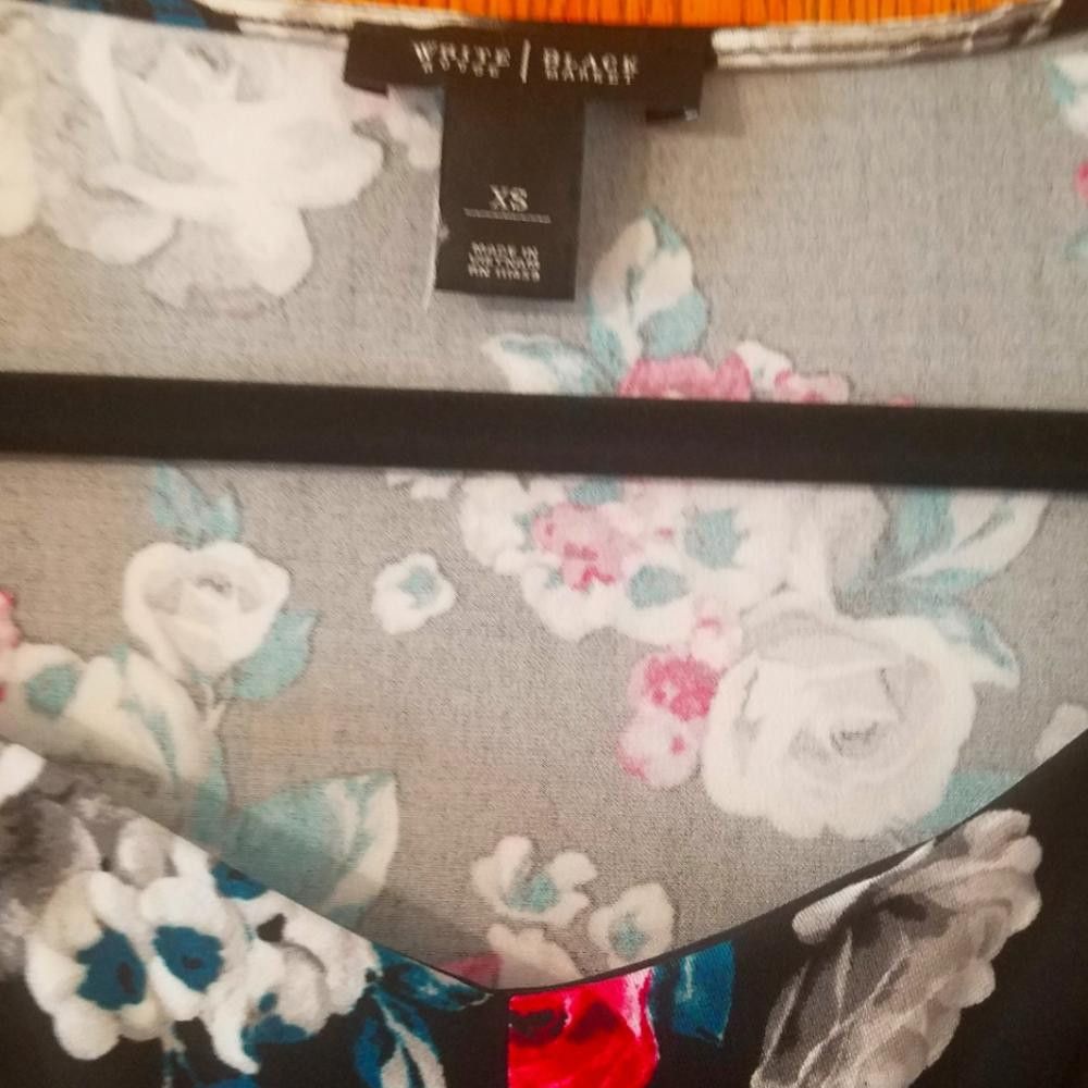 Designer White House Black Market Sleeveless Blouse Size XS Size XS / US 0-2 / IT 36-38 - 3 Thumbnail
