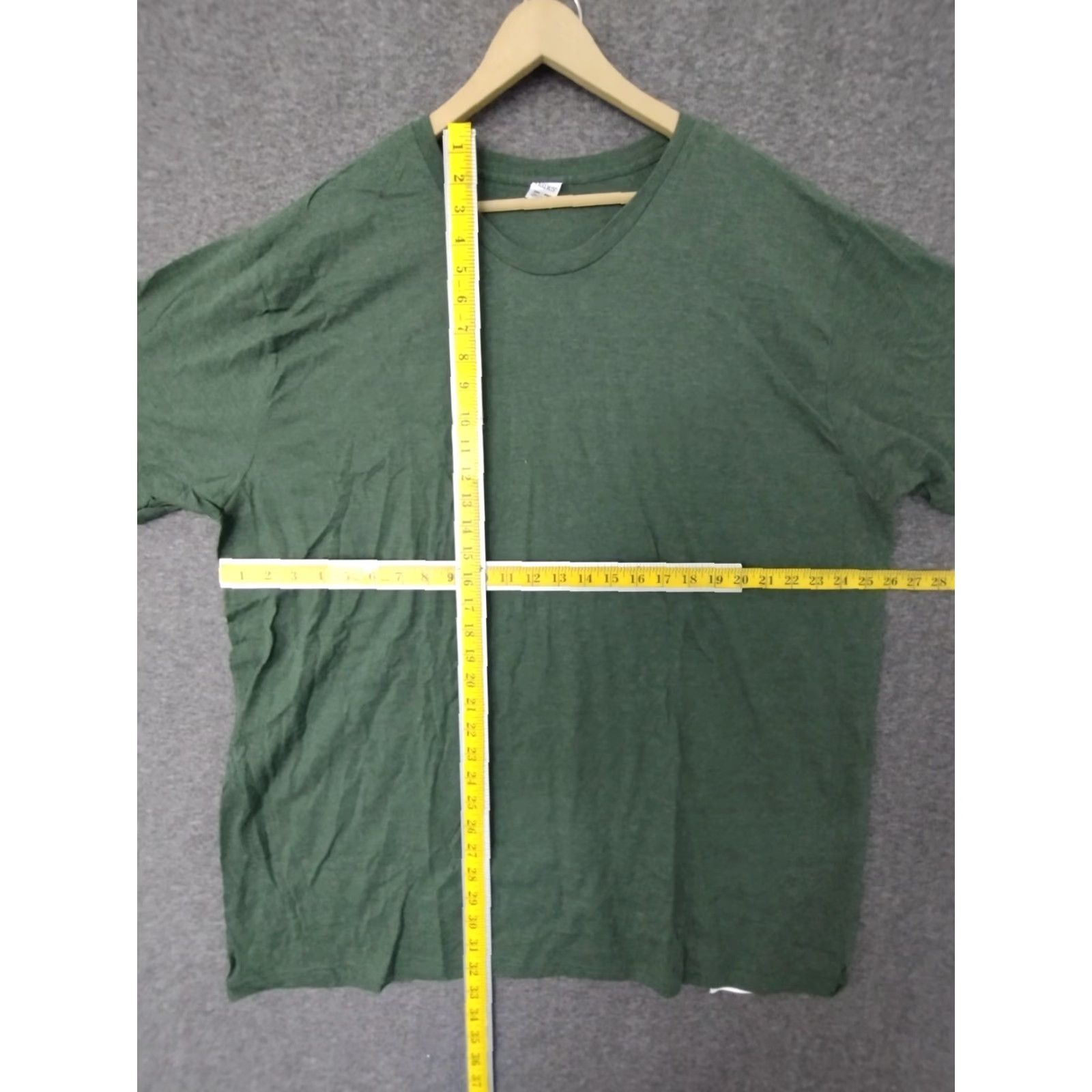 Hanes Hanes Men's 3-Pack Short Sleeve Plain Cotton Crew Neck T-Shirt 3XL Green Shirt Boys Mens Regular Size Type: T-Shirt Size US XXL / EU 58 / 5 - 5 Thumbnail