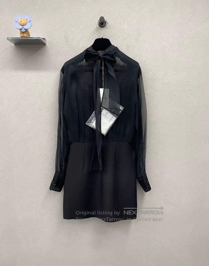 Valentino Valentino Black dress Size S / US 4 / IT 40 - 2 Thumbnail