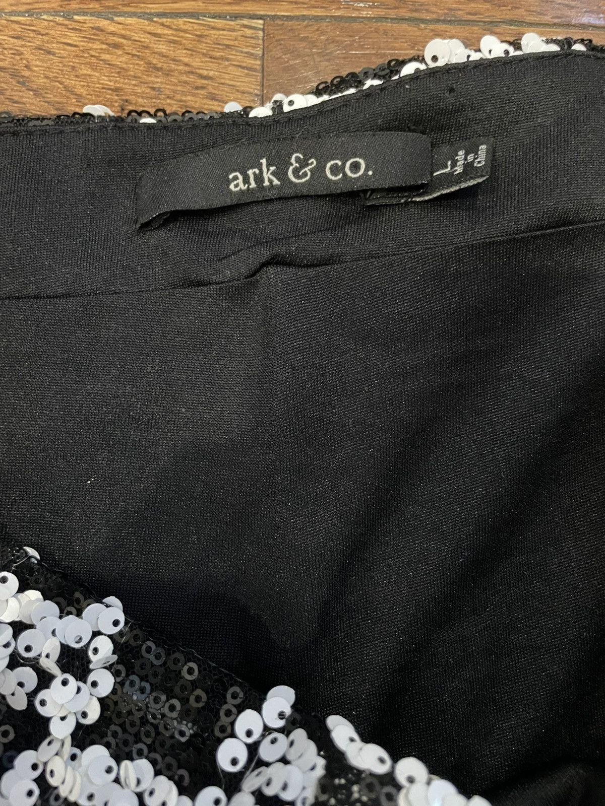 Other Ark & Co white & black denim checkered print shorts Size 32" / US 10 / IT 46 - 7 Thumbnail