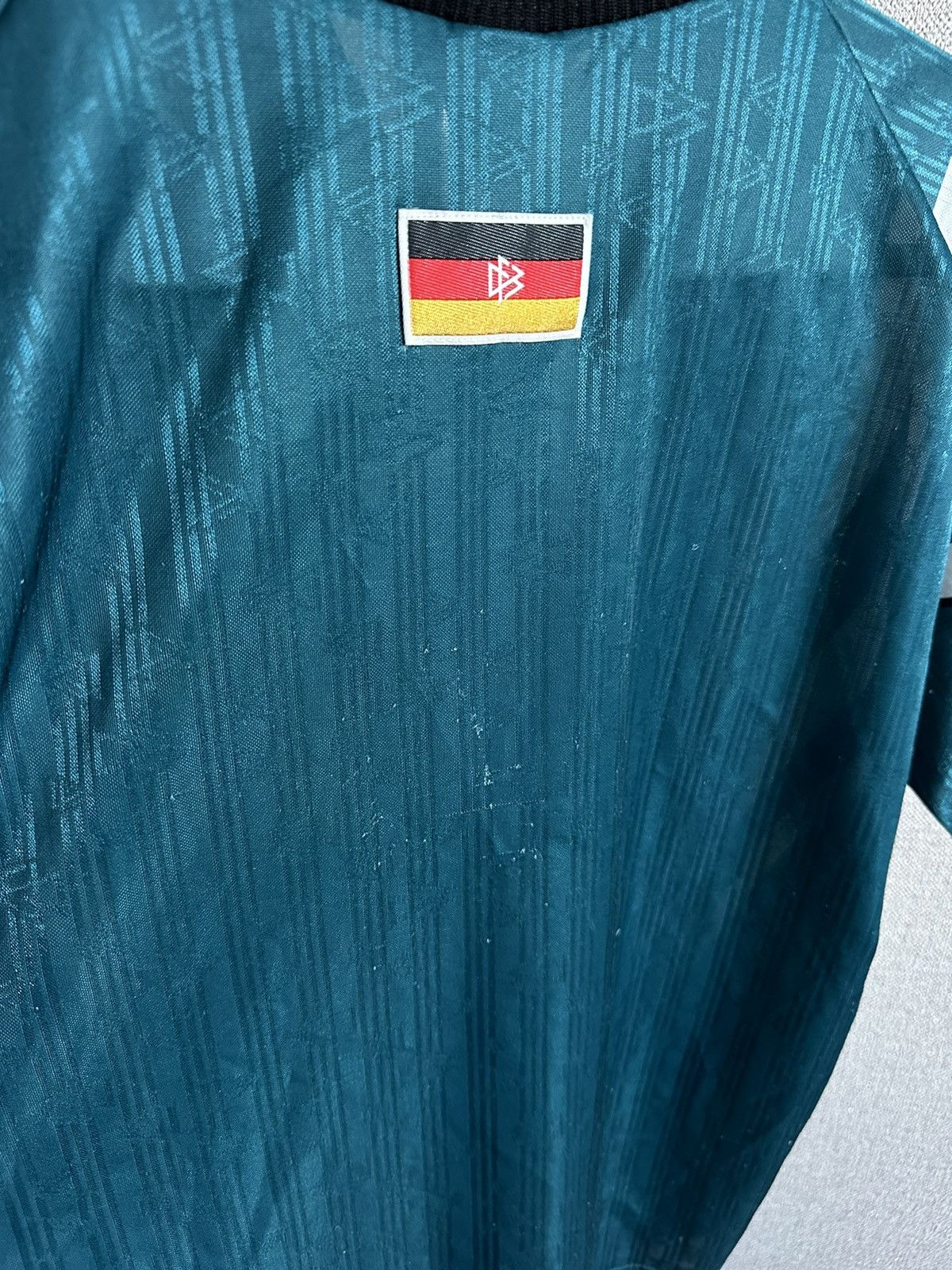 Adidas 1996 Adidas Germany Vintage Rare Away Soccer Jersey Size US L / EU 52-54 / 3 - 23 Thumbnail