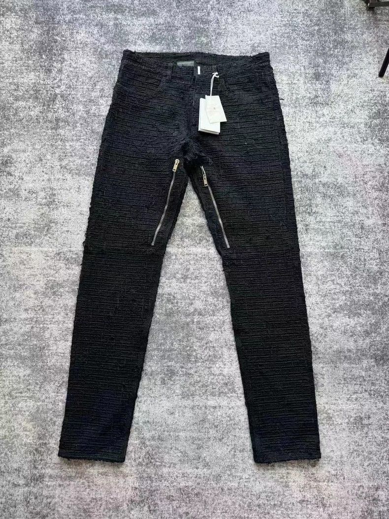 Givenchy Givenchy Black 4G embossed full print distressed jeans Size US 33 - 1 Thumbnail