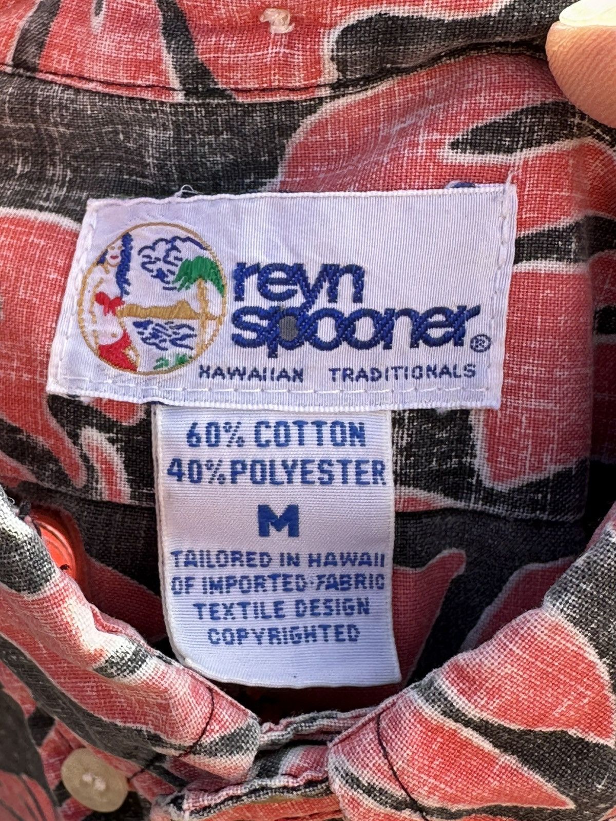 Reyn Spooner PreOwned Reyn Spooner Red/Black Hawaiian Print Men's Medium Size US M / EU 48-50 / 2 - 4 Thumbnail