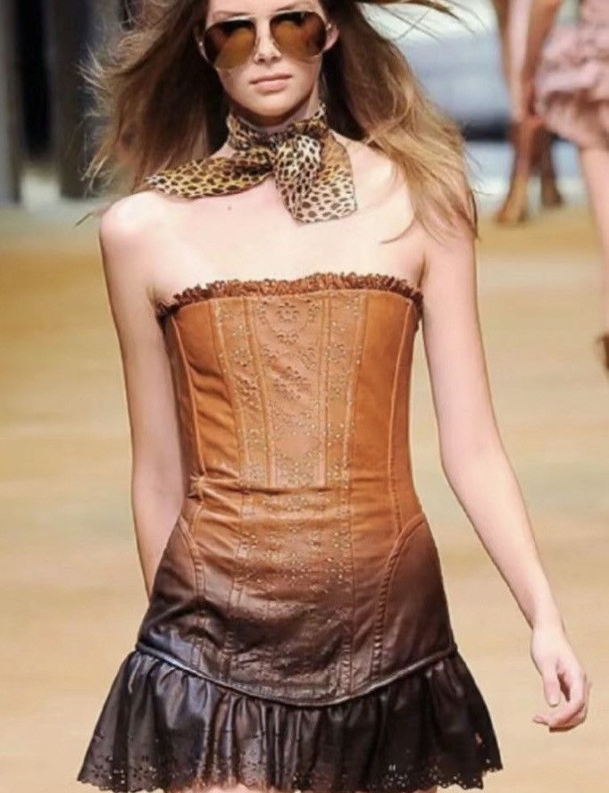 Dolce & Gabbana DG 2010 fashion show leather skirt Size S / US 4 / IT 40 - 2 Thumbnail