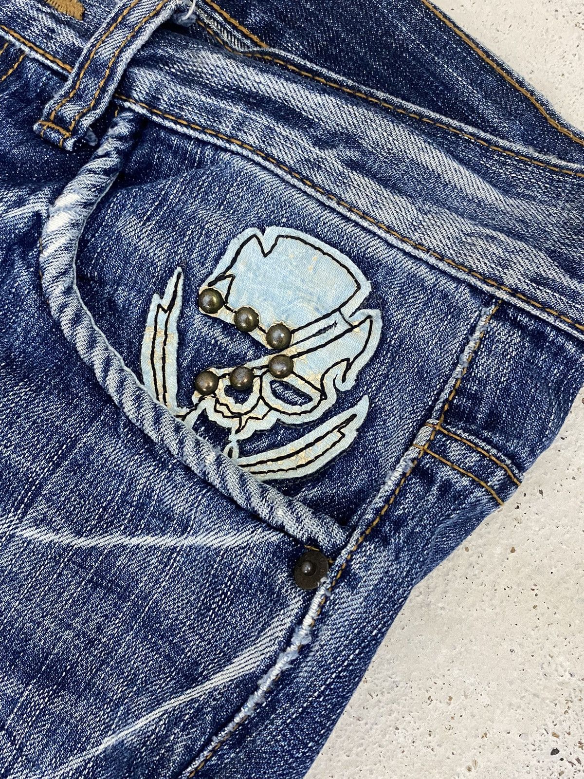 If Six Was Nine × Japanese Brand × Le Grande Bleu (L.G.B.) Cloud 72 Denim Surf Patch of Pirates Blue Way Distressed Size US 33 - 10 Thumbnail