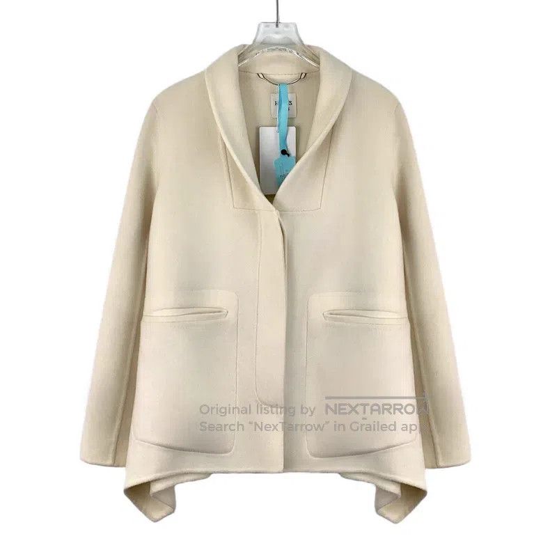 Hermes Hermes Beige Cashmere Long Sleeve Short Coat Jacket Size XS / US 0-2 / IT 36-38 - 1 Thumbnail